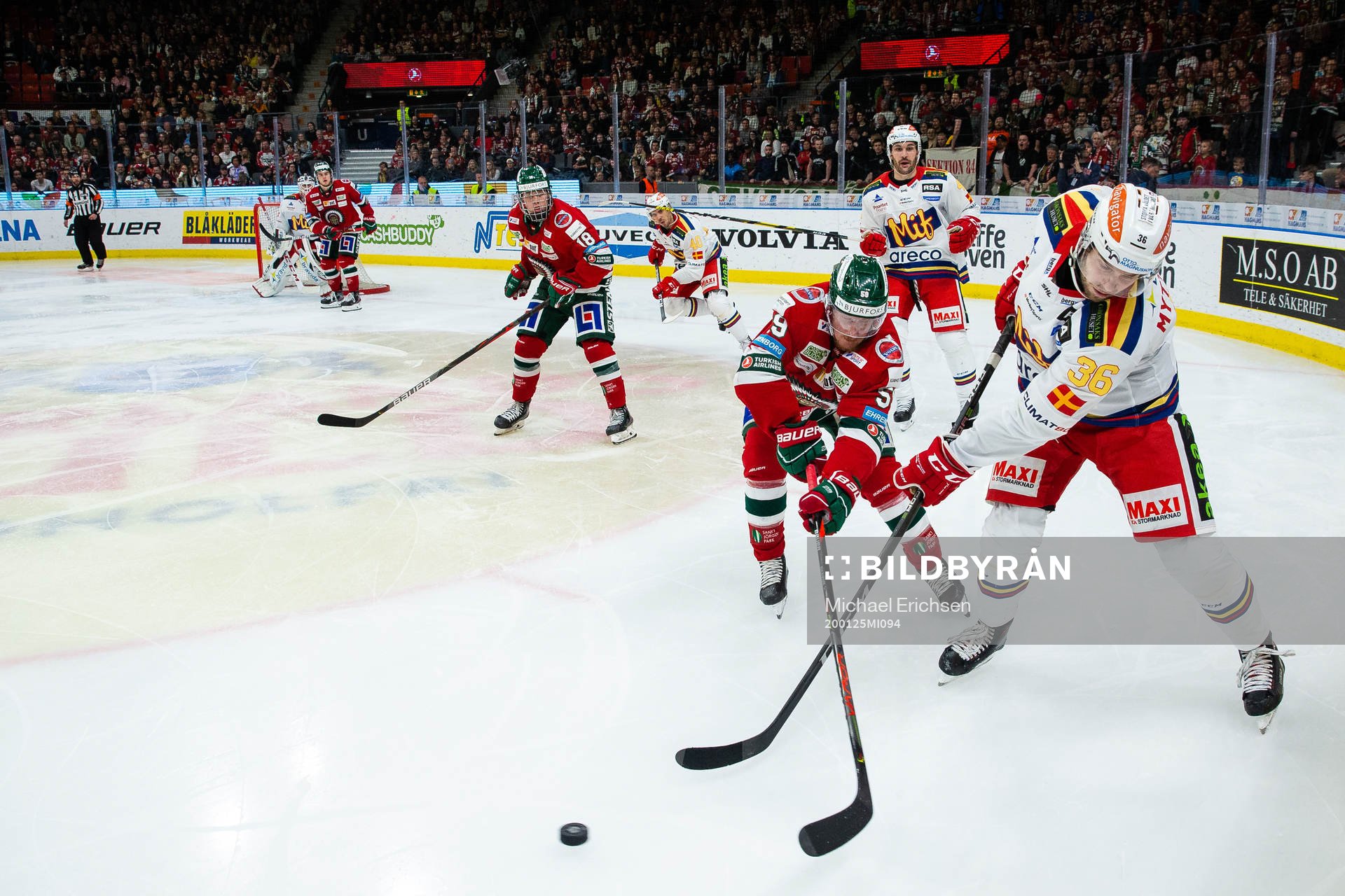Frölundas Simon Hjalmarsson och Malmö Redhawks Matias