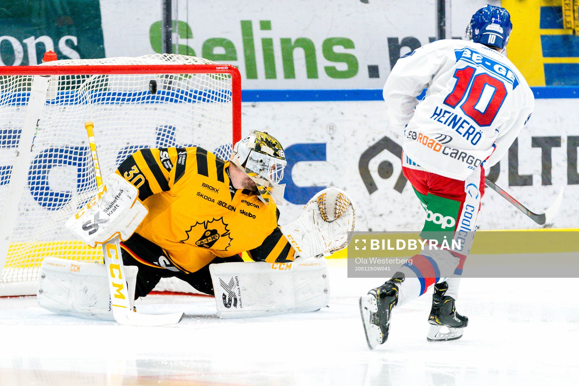 Oskarshamn Nicklas Heinerö gör 2-2 på straff
