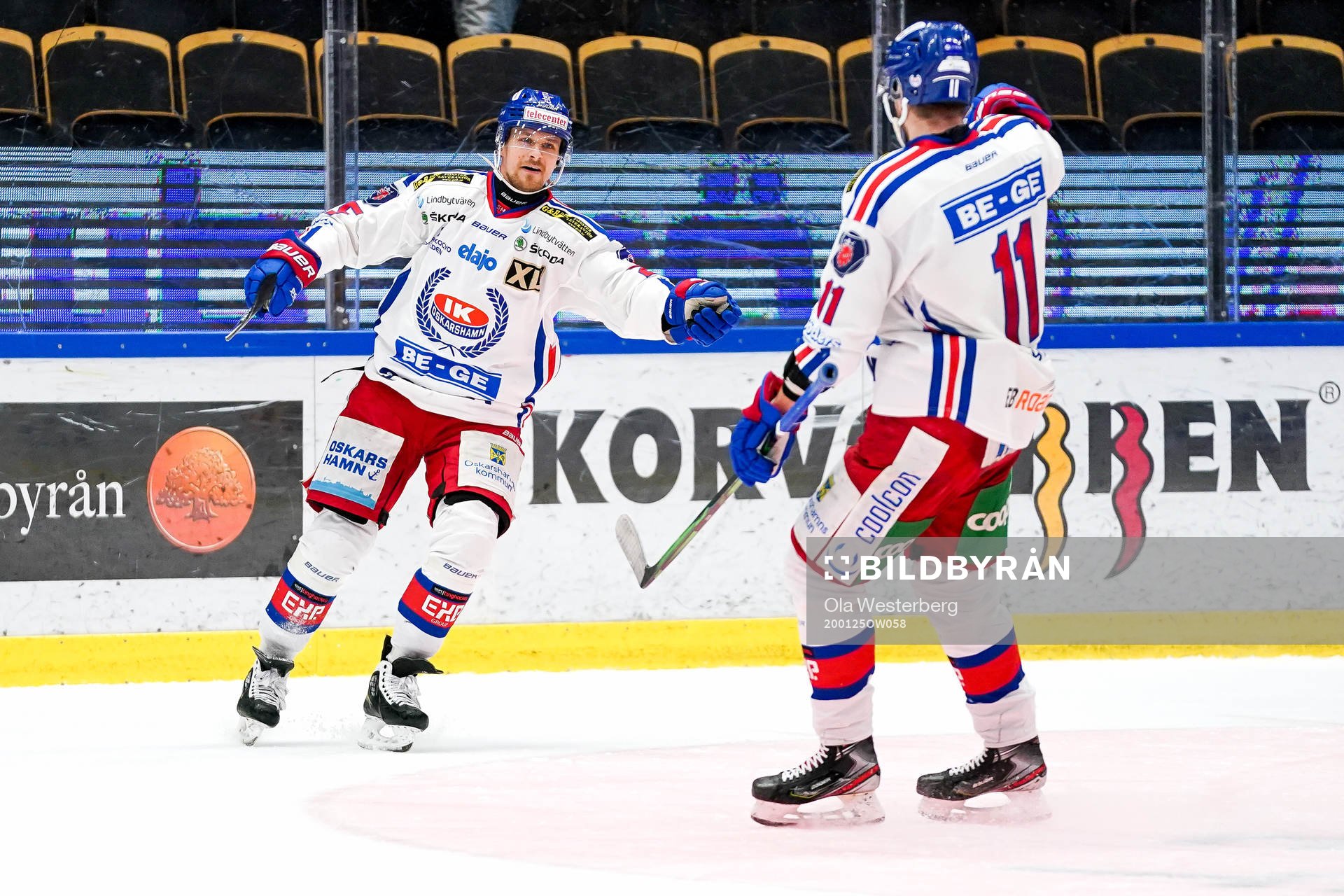 Oskarshamn Johannes Salmonsson och Joakim Thelin jublar