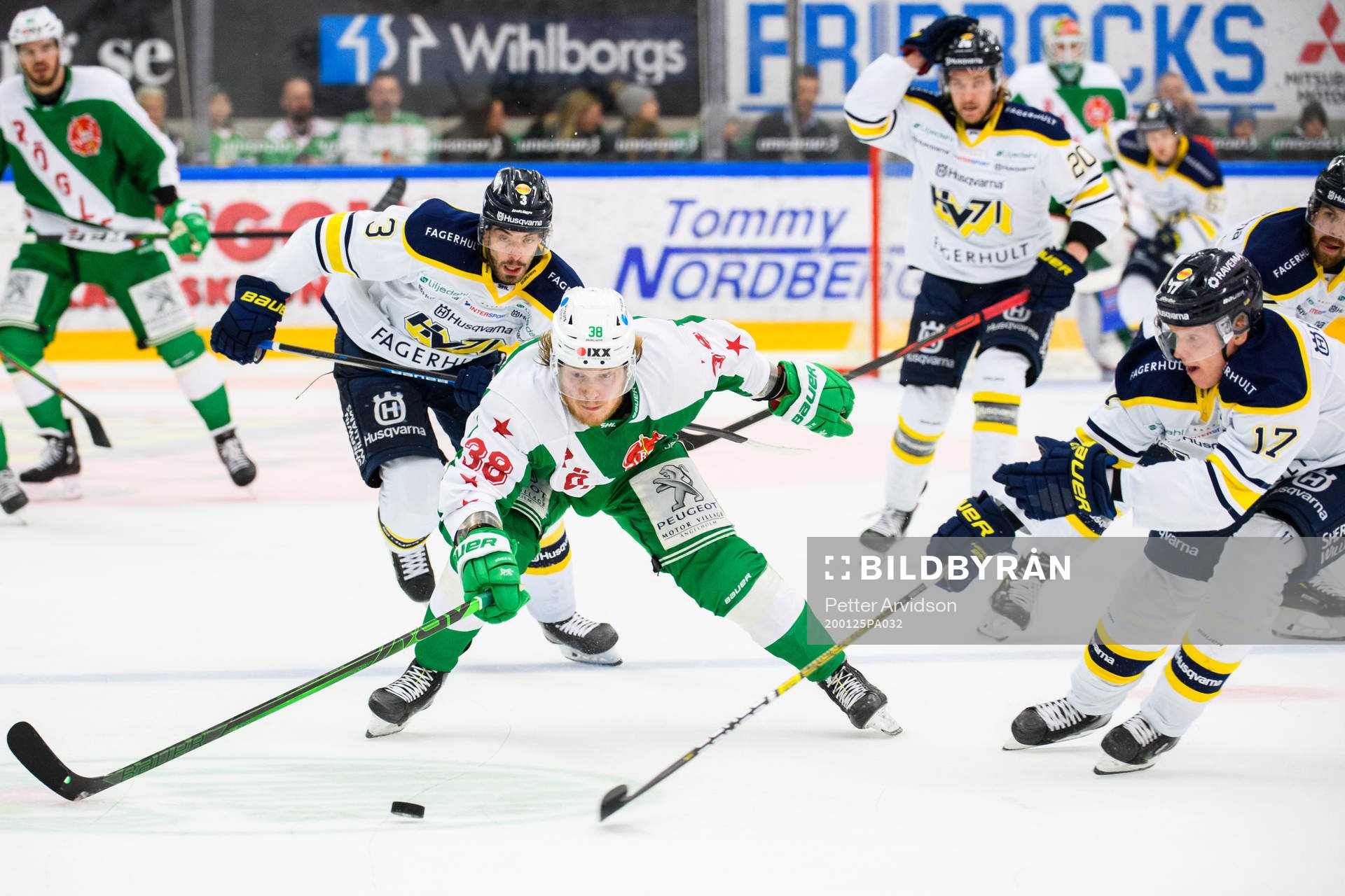 s Emil Johansson