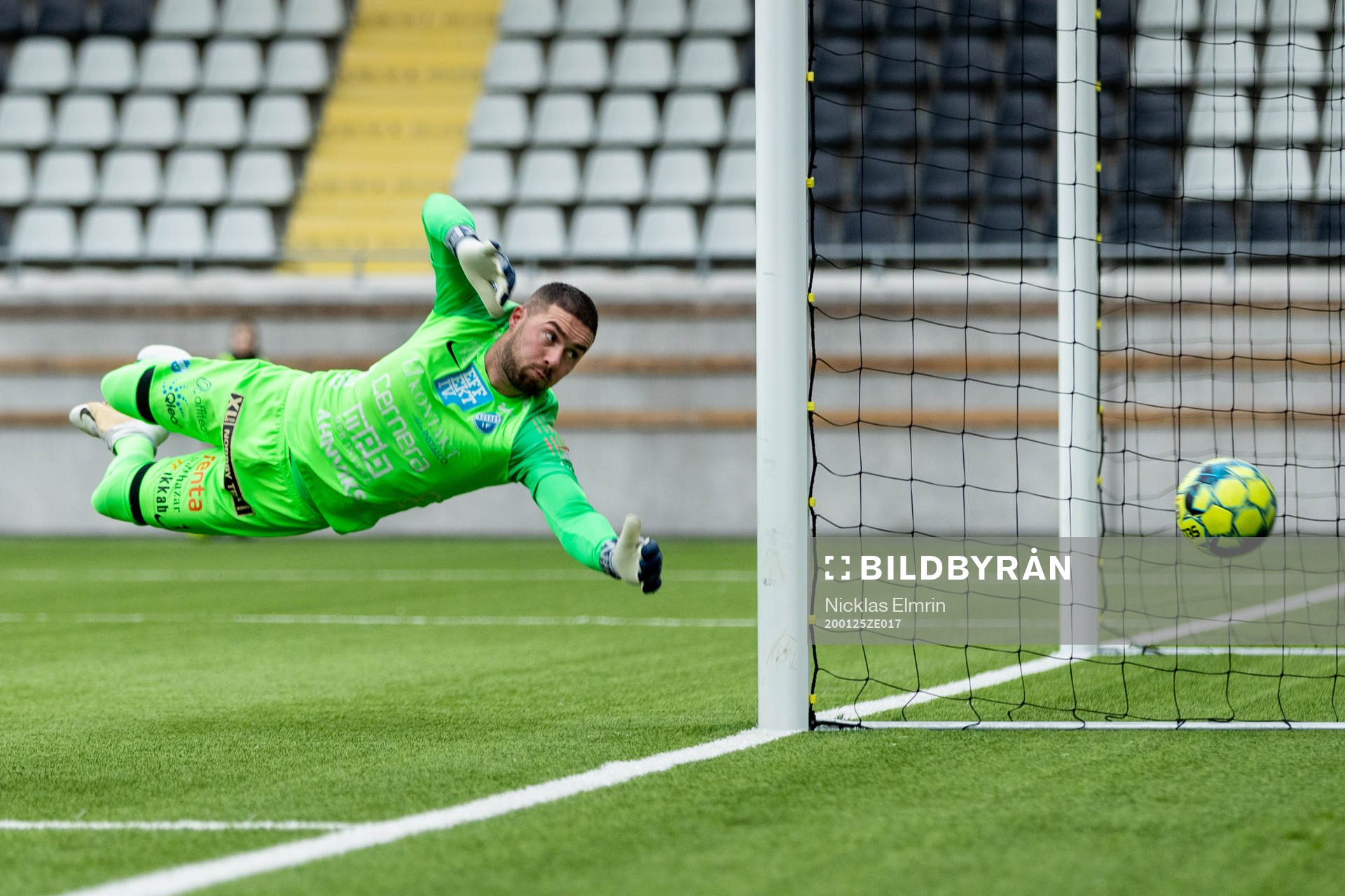 Norrbys målvakt Mergim Krasniqi