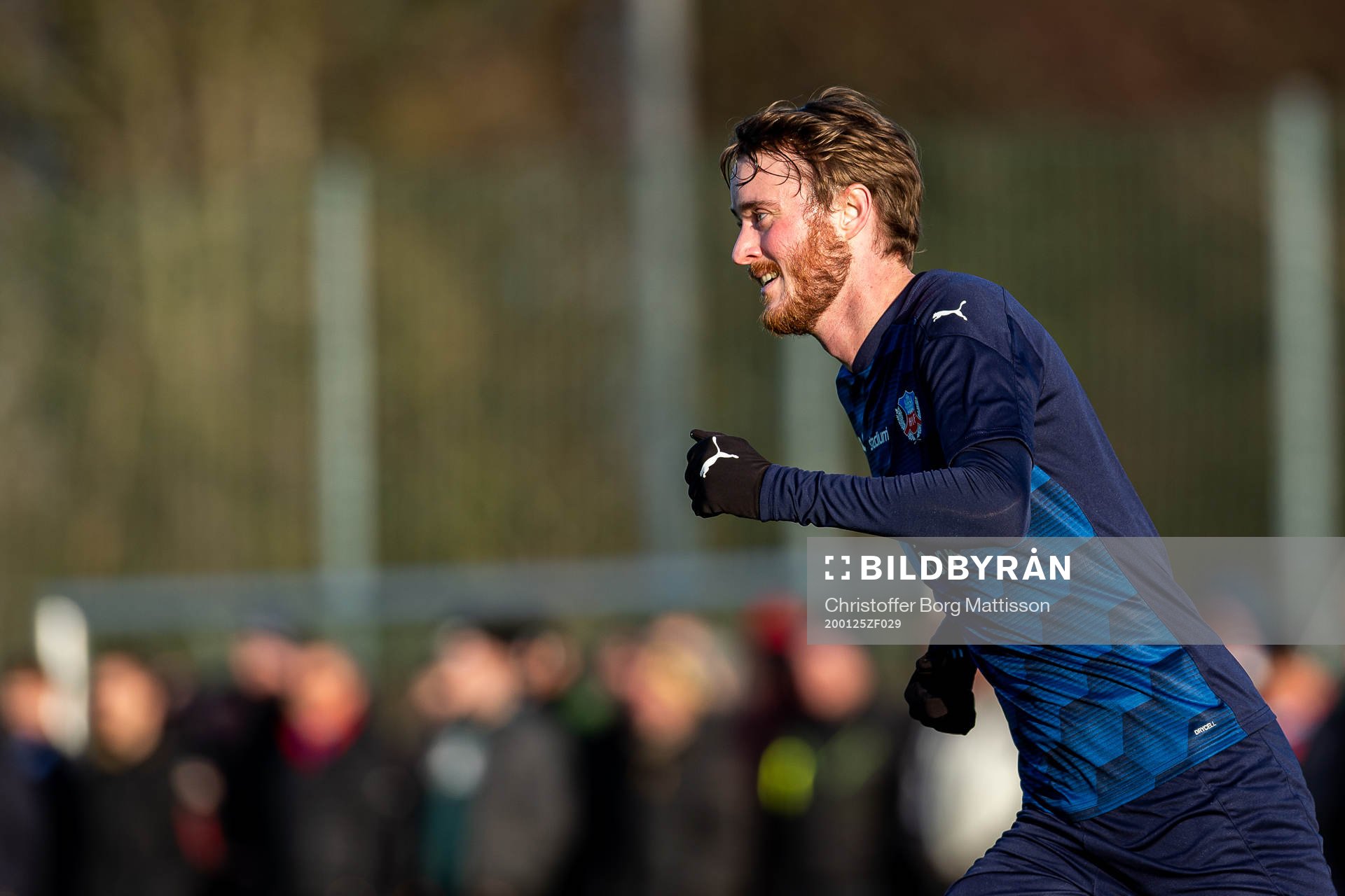 Helsingborgs Rasmus Jönsson jublar under en träningsmatch i fotboll mellan Helsingborg och Lyngby den 25 januari 2020 i Helsingborg.