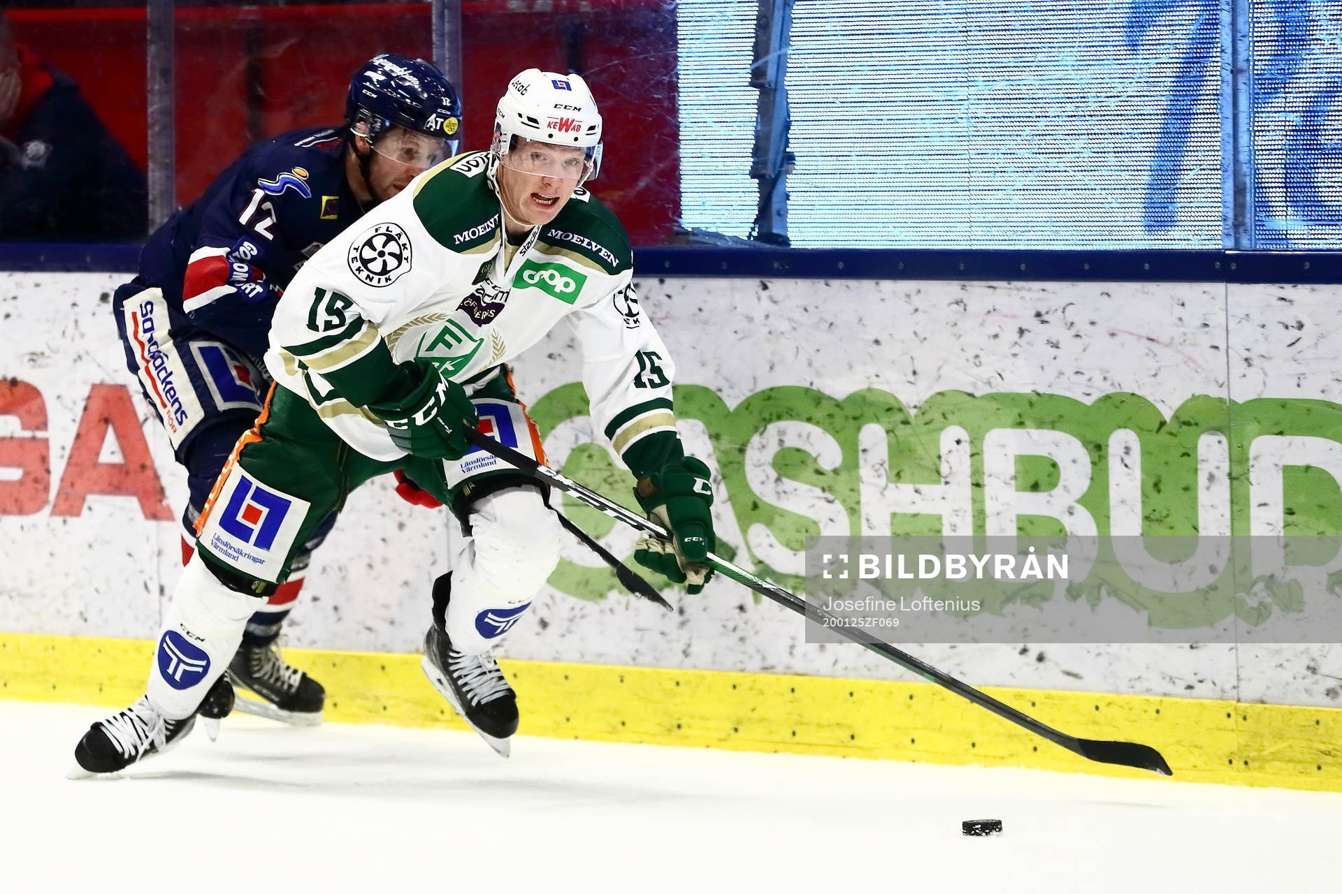 Färjestads Gustav Rydahl och Linköpings Sebastian Karlsson