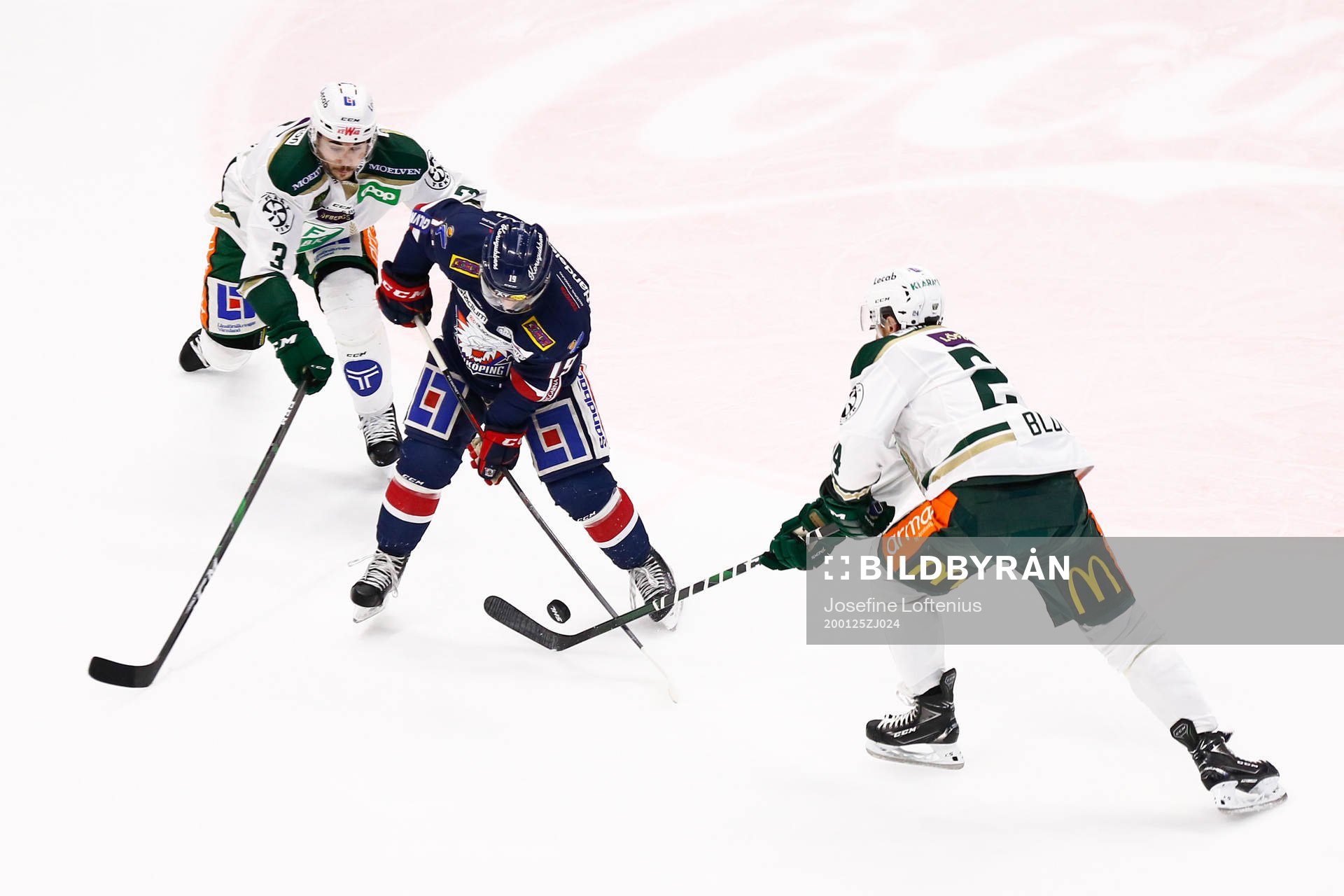 Linköpings Joe Whitney mot Färjestads Jonathon Blum och