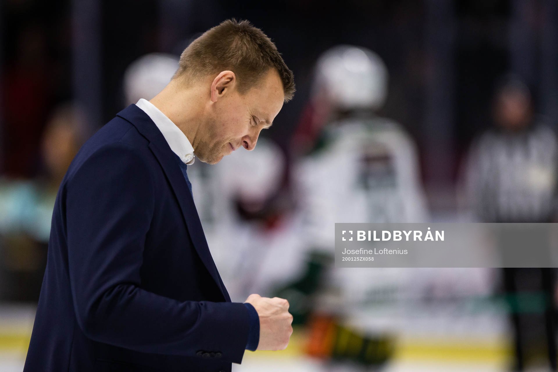 Linköpings tränare Bert Robertsson jublar