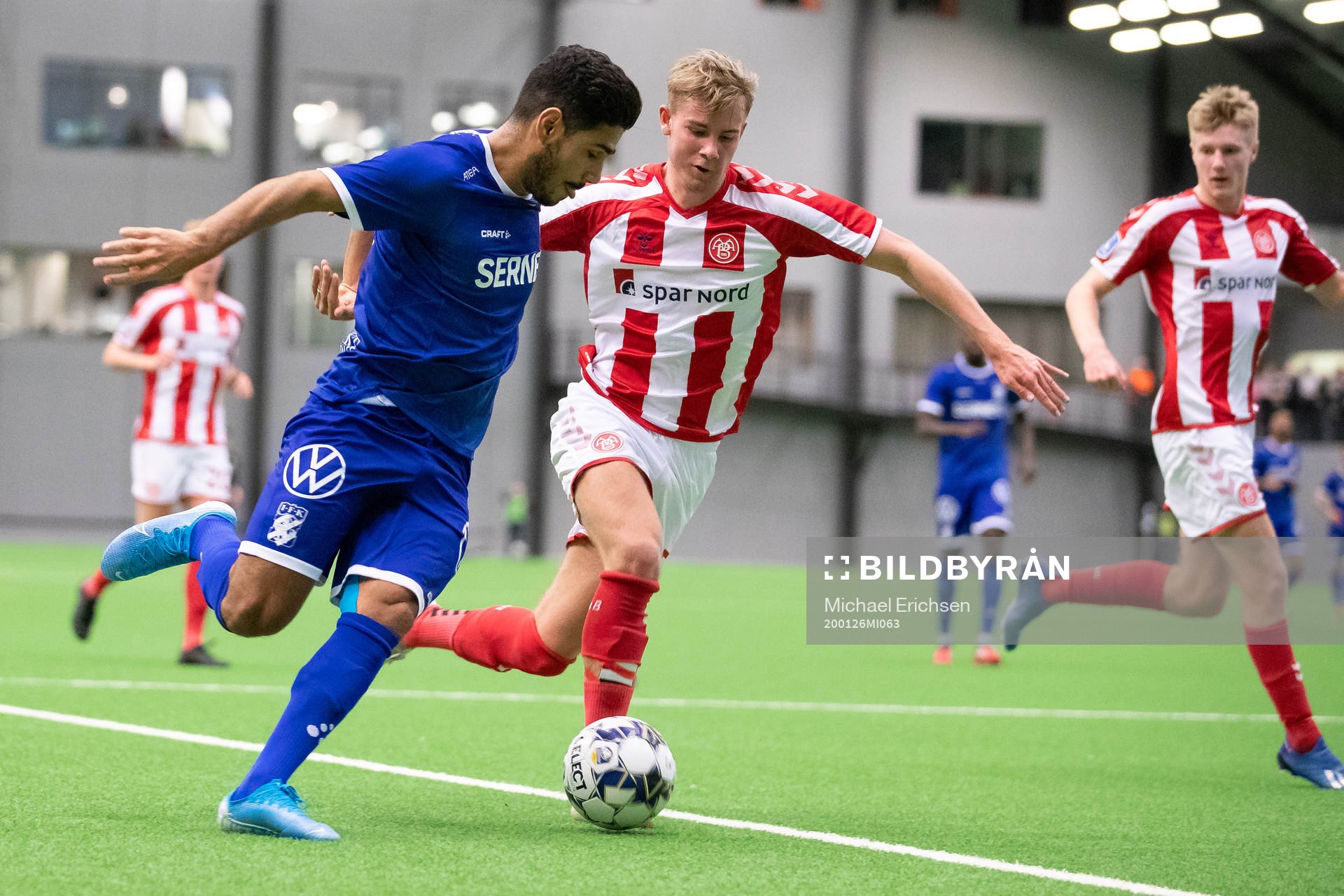 IFK Göteborgs Hosam Aiesh och Ålborgs Lukas Klitten