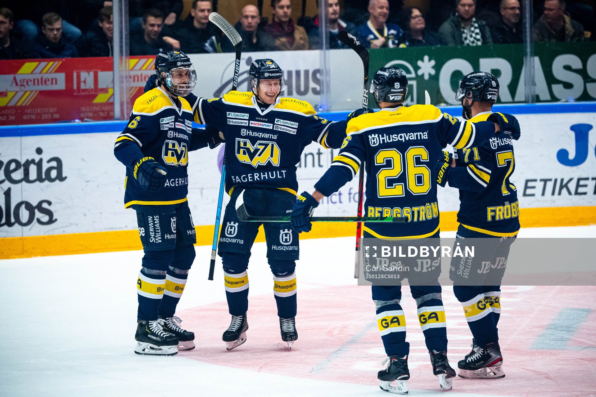 s Christoffer Persson och Jesper Williamsson jublar
