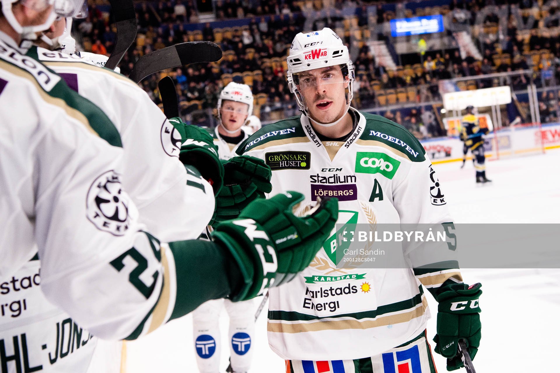 Färjestads Sebastian Erixon jublar