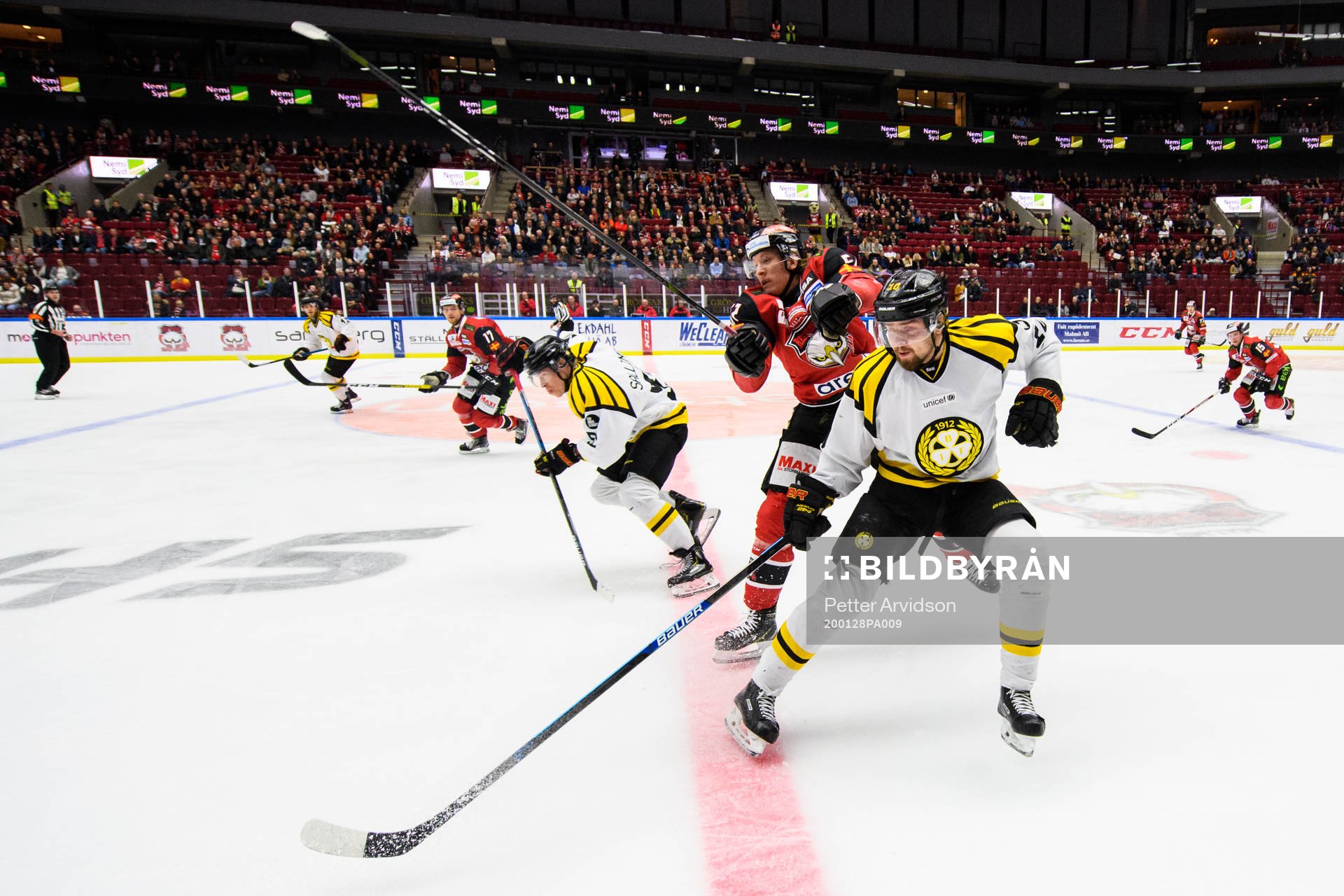 Brynäs Marcus Ersson och Malmö Redhawks Emil Sylvegård