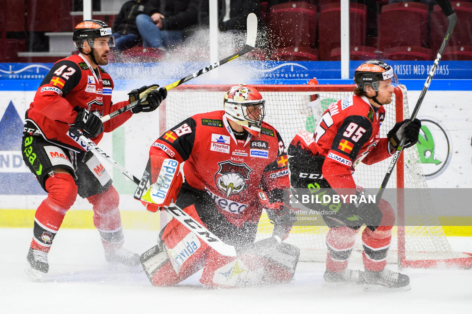 Malmö Redhawks Niklas Arell, målvakt Oscar Alsenfelt och