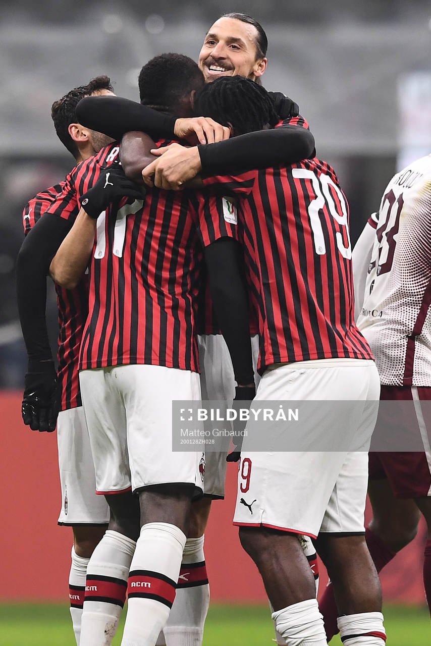 Zlatan Ibrahimovic of Milan celebrates