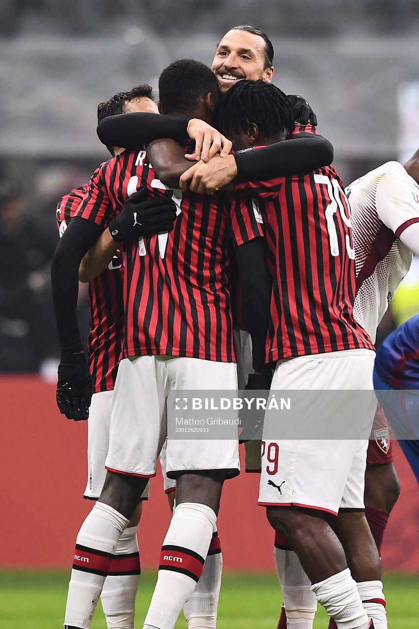 Zlatan Ibrahimovic of Milan celebrates