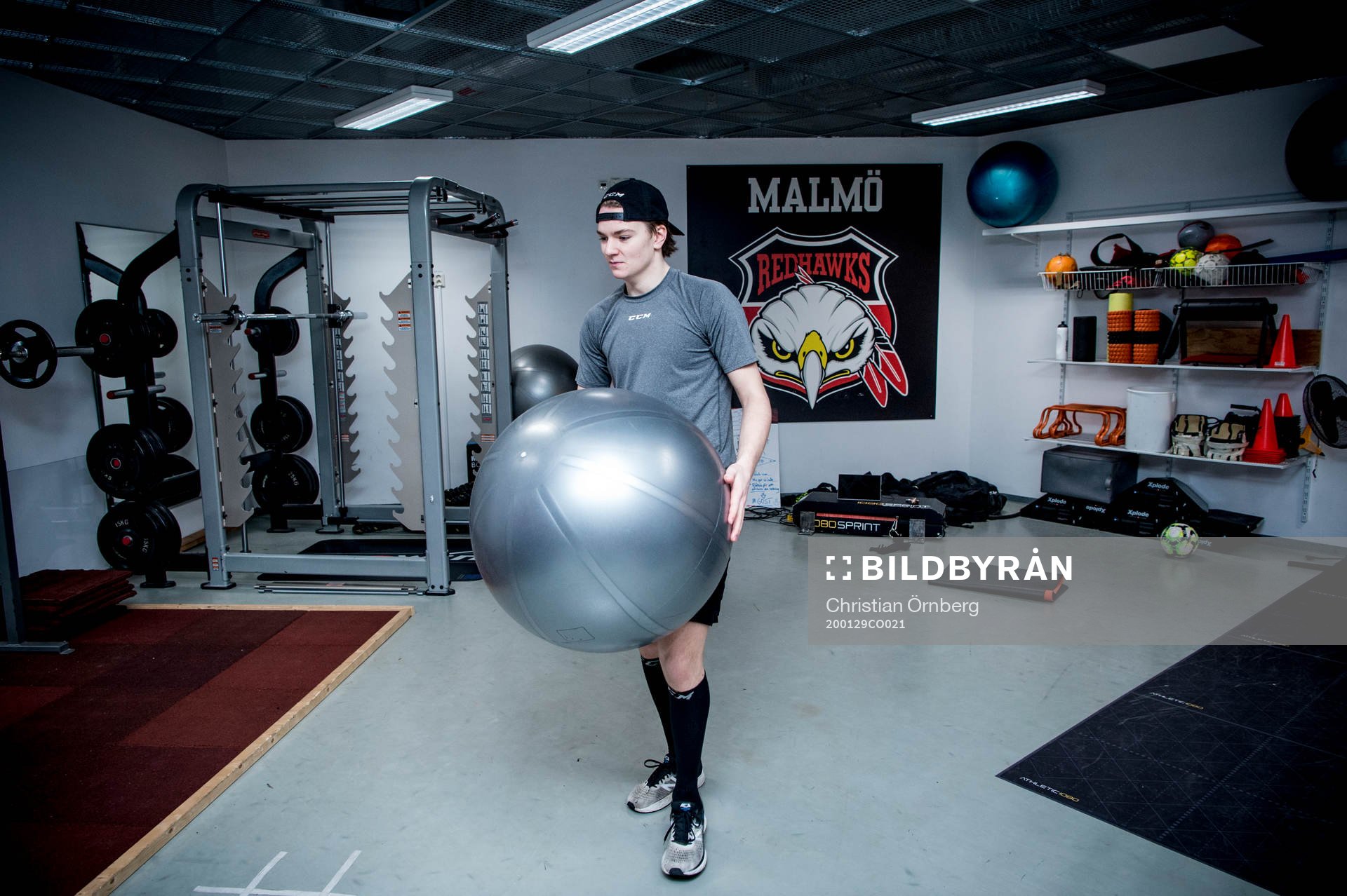 Ishockeyspelaren Helge Grans i gymmet