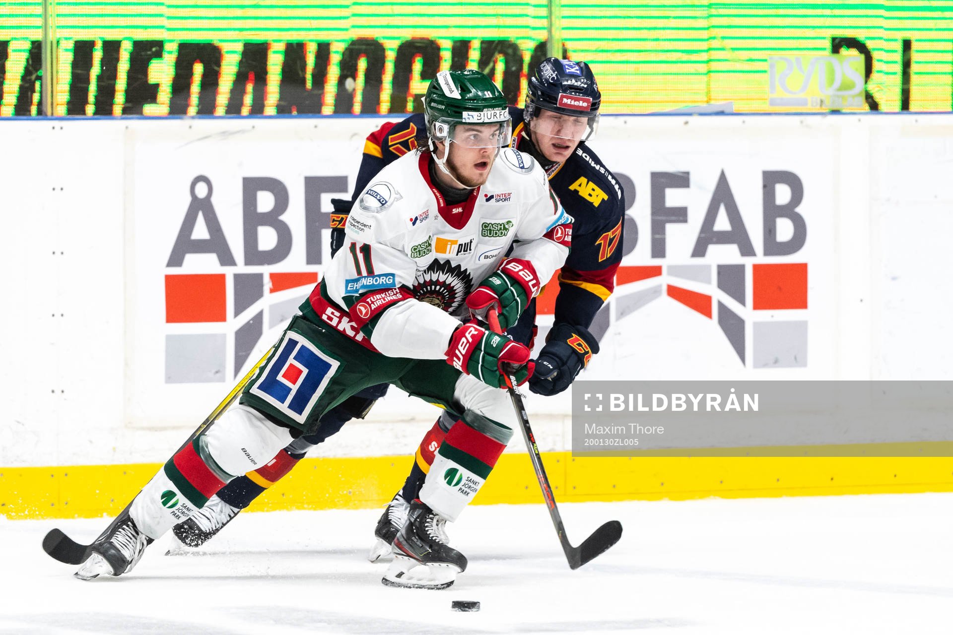 Frölundas Samuel Fagemo och Djurgårdens Henrik Eriksson