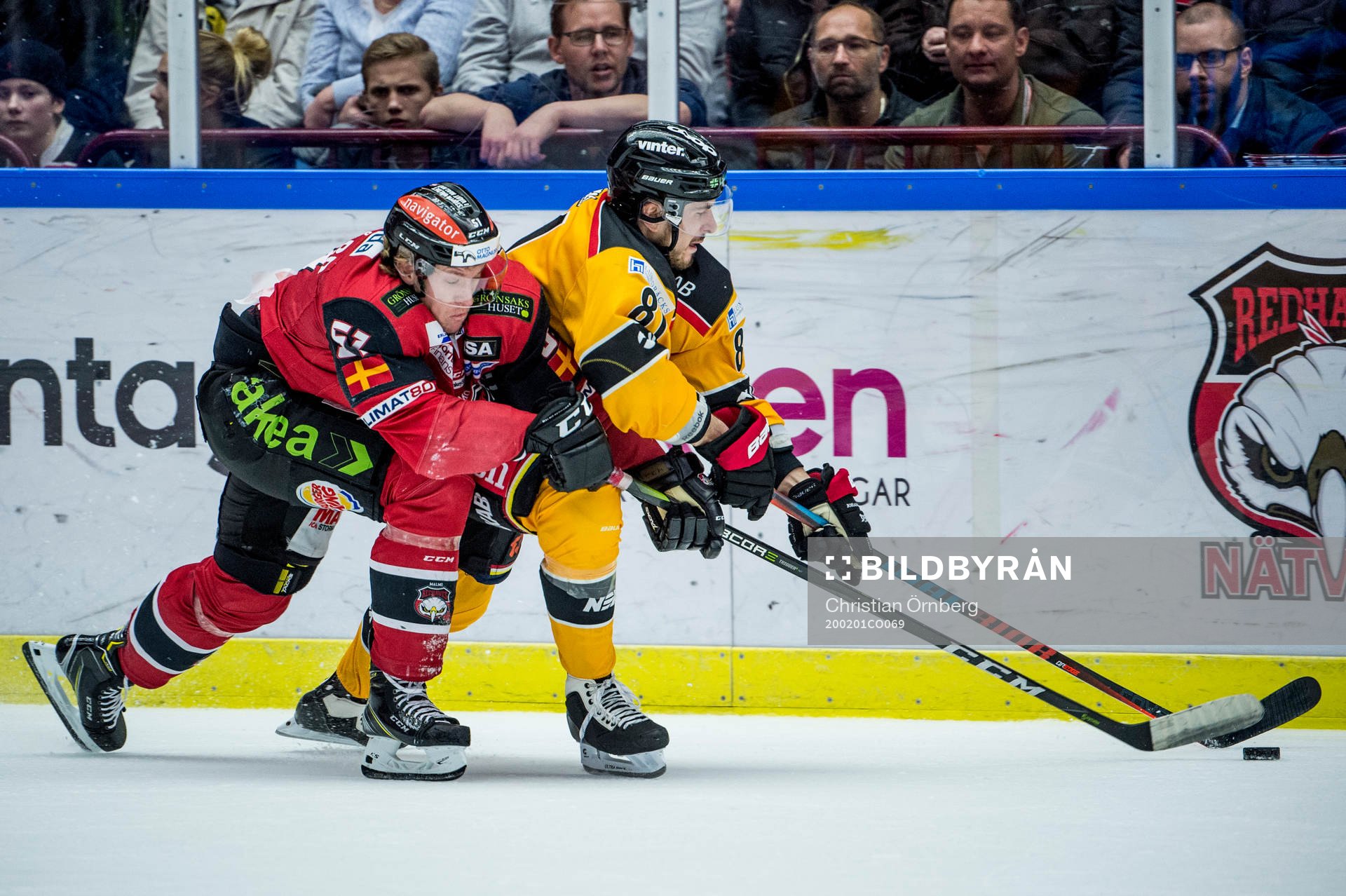 Malmö Redhawks Emil Sylvegård och Luleås Yohann Auvitu