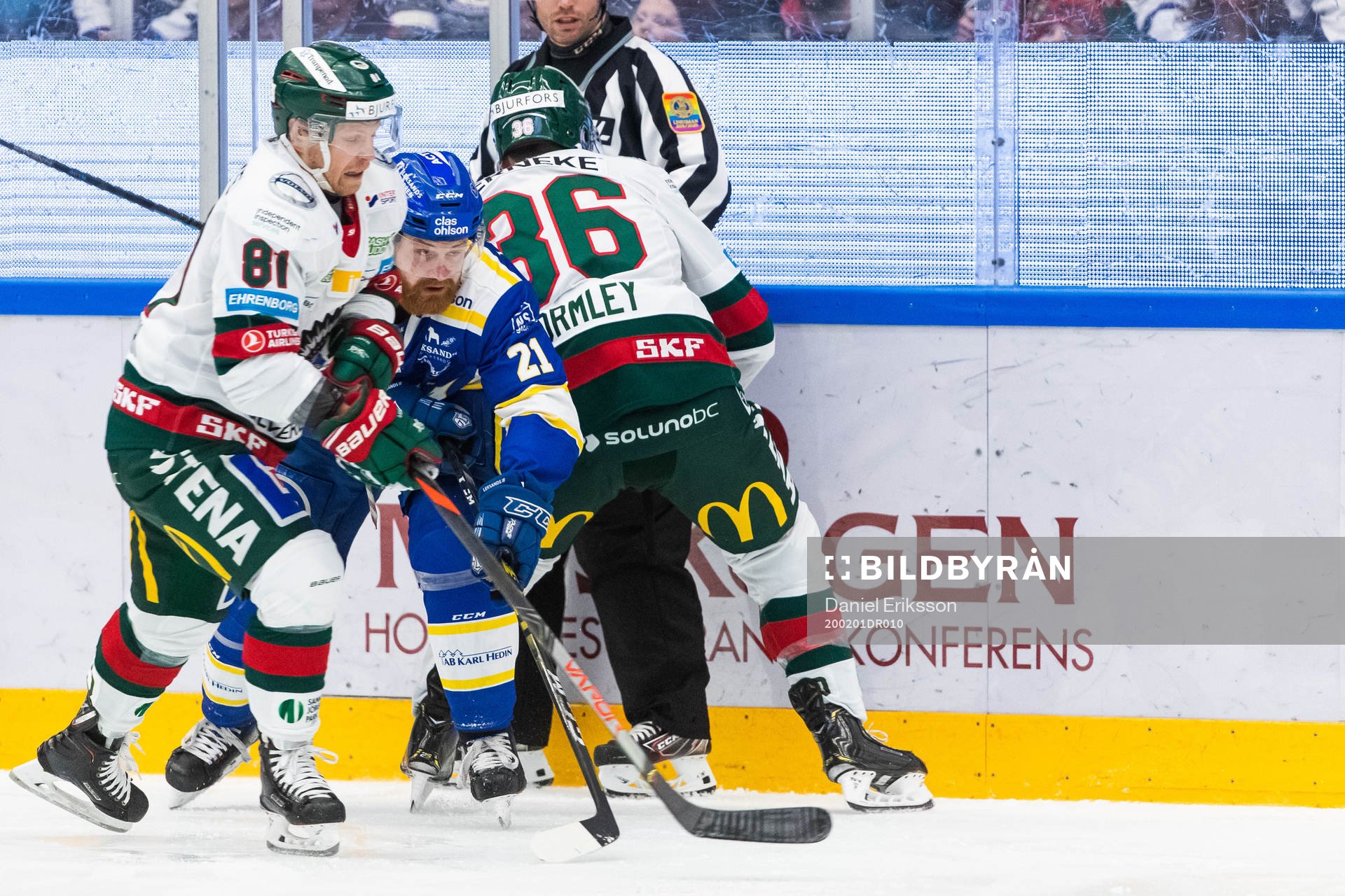 Frölundas Ryan Lasch och Leksands Mattias Ritola i kamp om