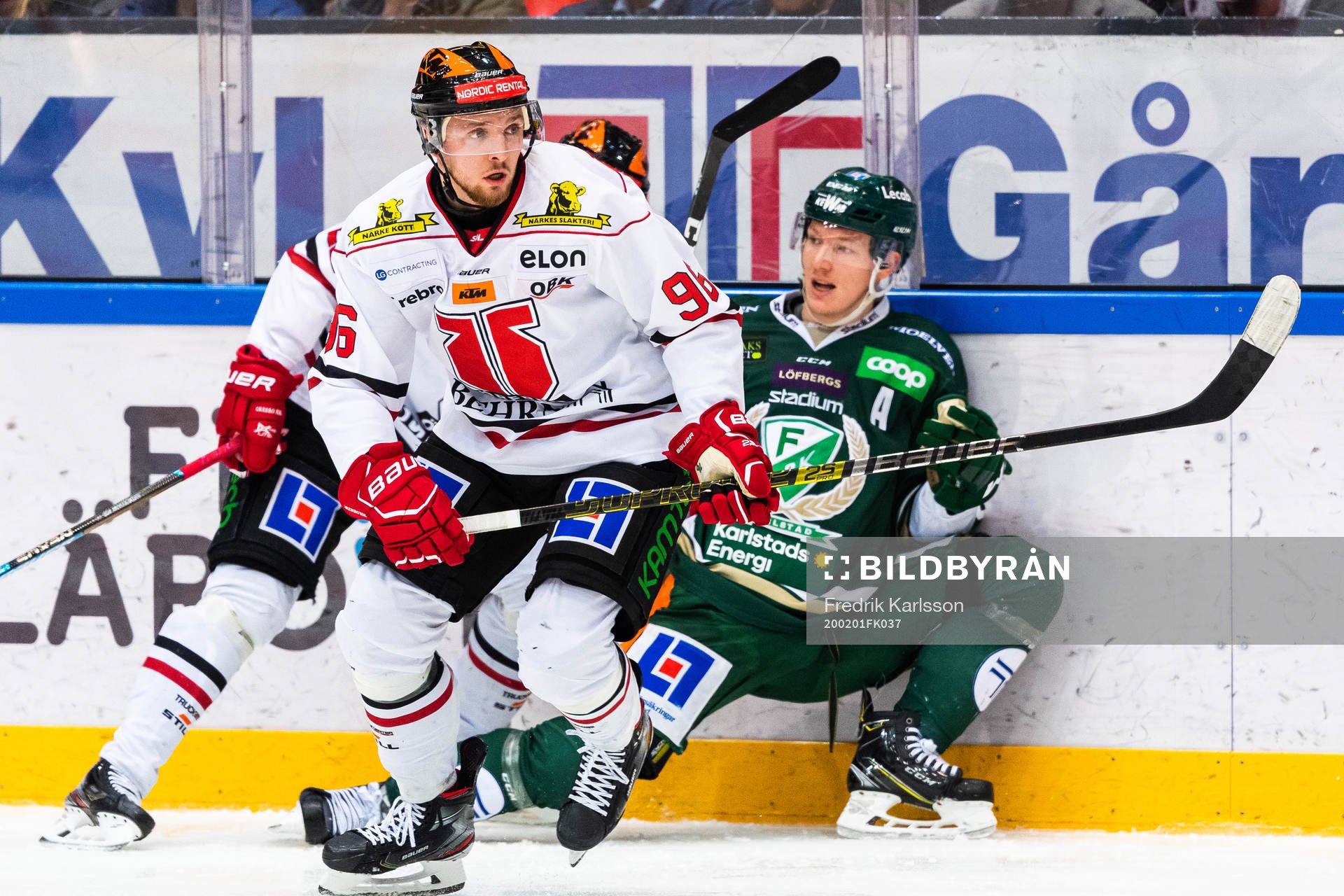 Örebros Robin Kovacs och Färjestads Gustav Rydahl