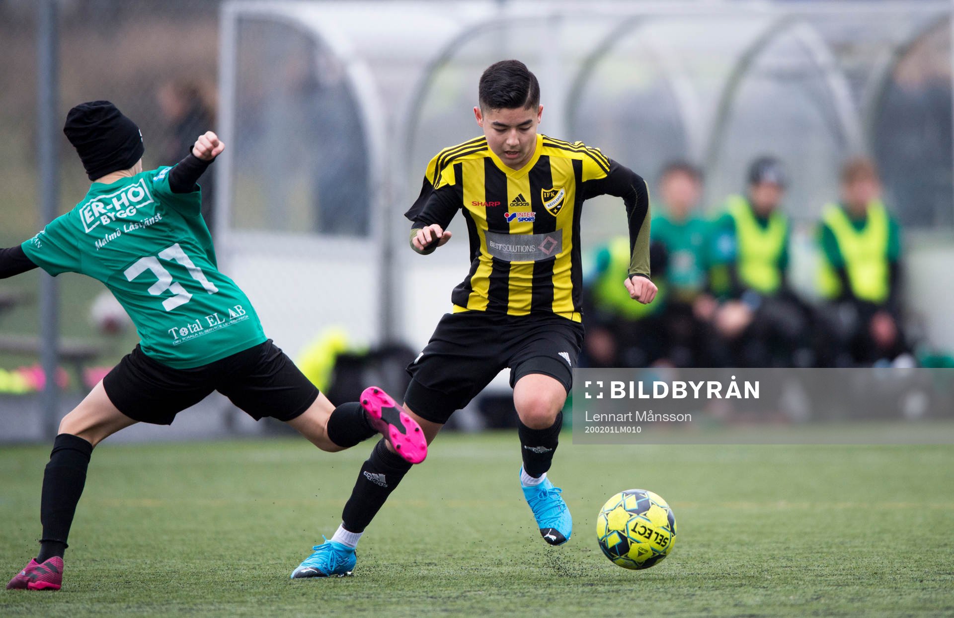 IFK Hässleholms Ali Reza Nazari i matchen i Vintercupen