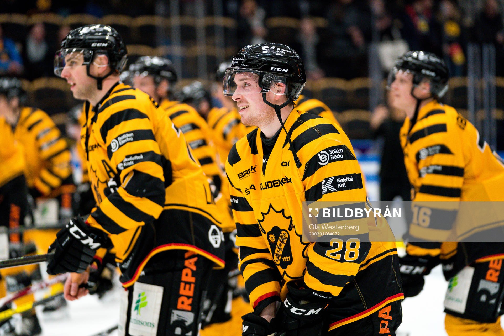 Skellefteås Jesper Frödén  jublar