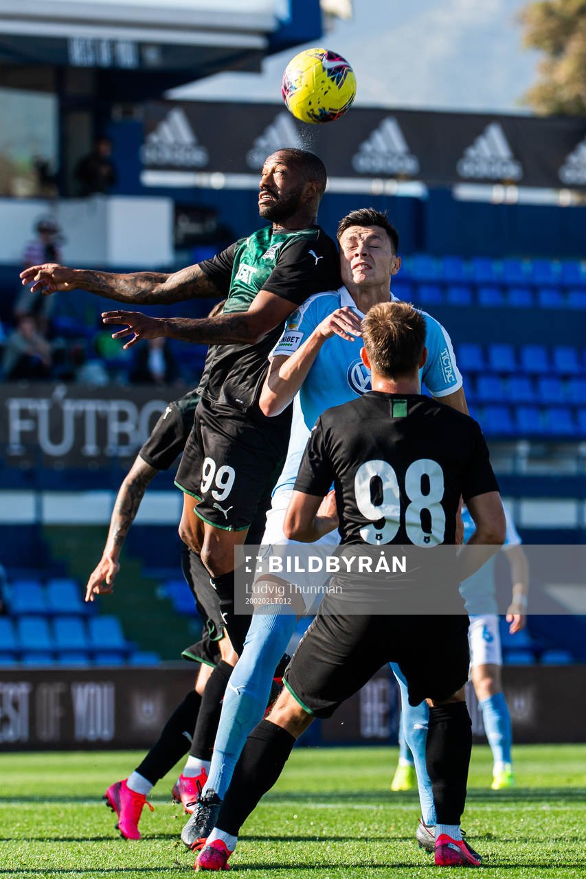 Manuel Fernandes of Krasnodar and Anel Ahmedhodzic of