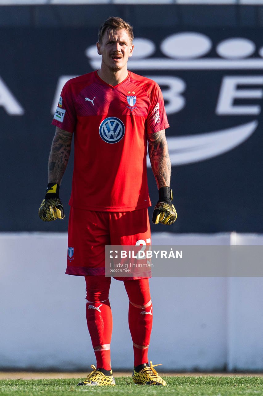 Goalkeeper Johan Dahlin of Malmö FF