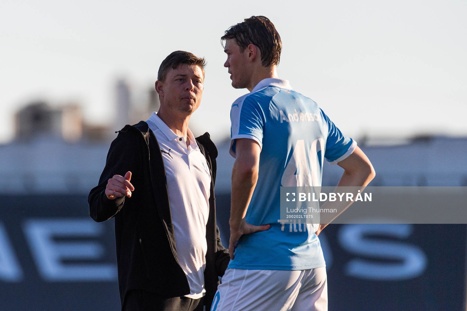 Jon Dahl Tomasson, head coach talking to Hugo Andersson of