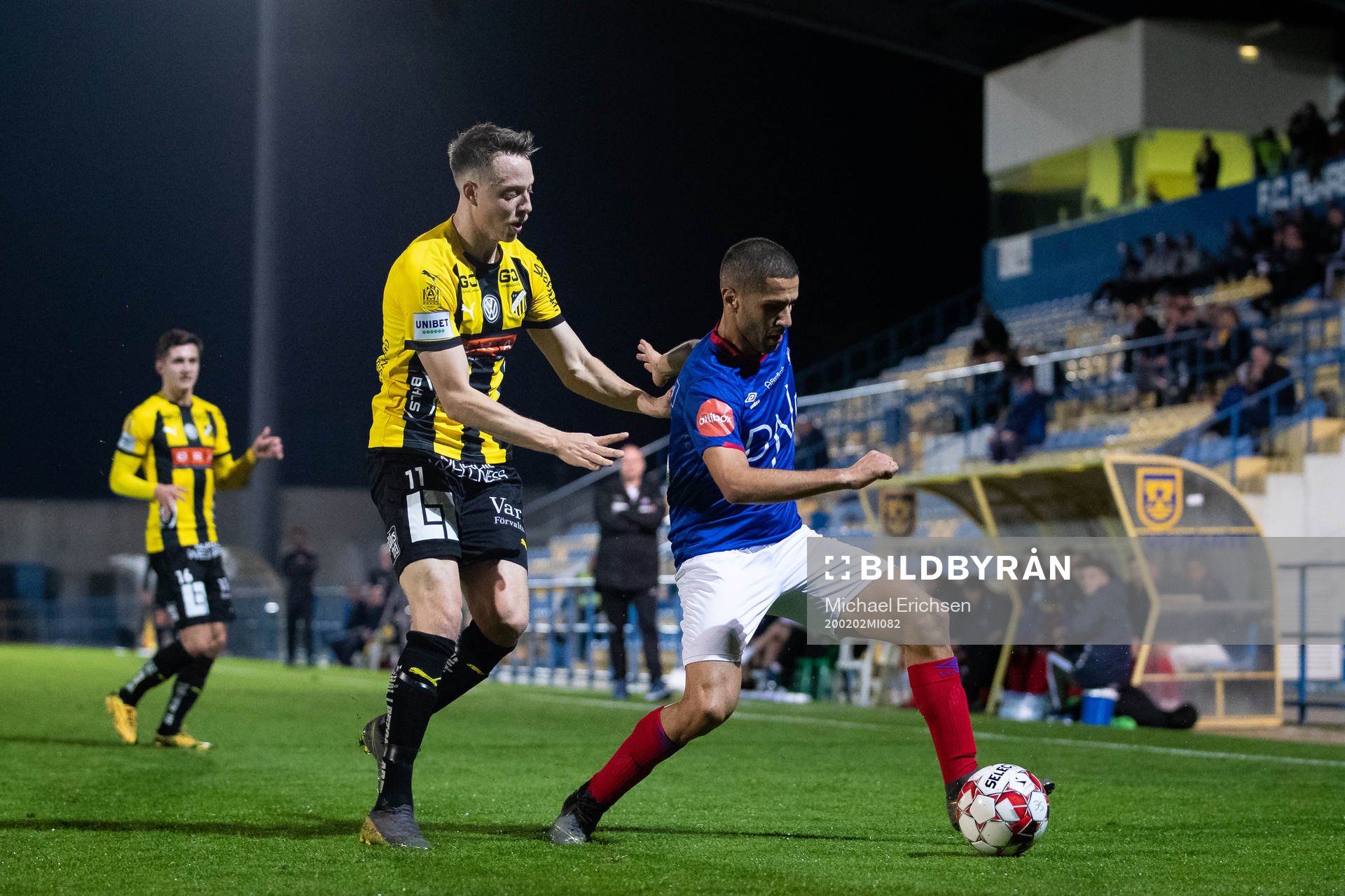 Häckens Viktor Lundberg och Vålerengas Amin Nouri