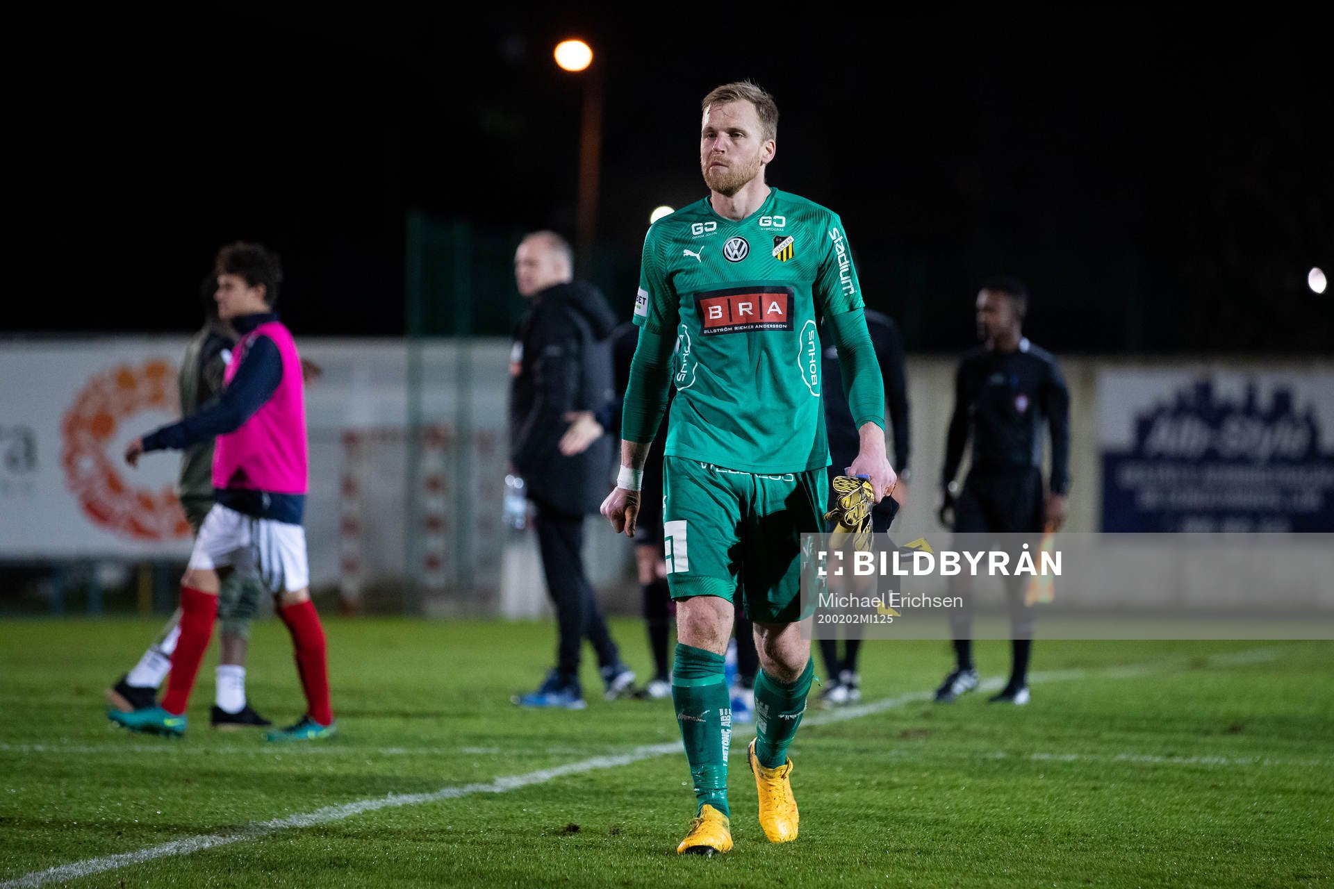 Häckens målvakt Peter Abrahamsson deppar