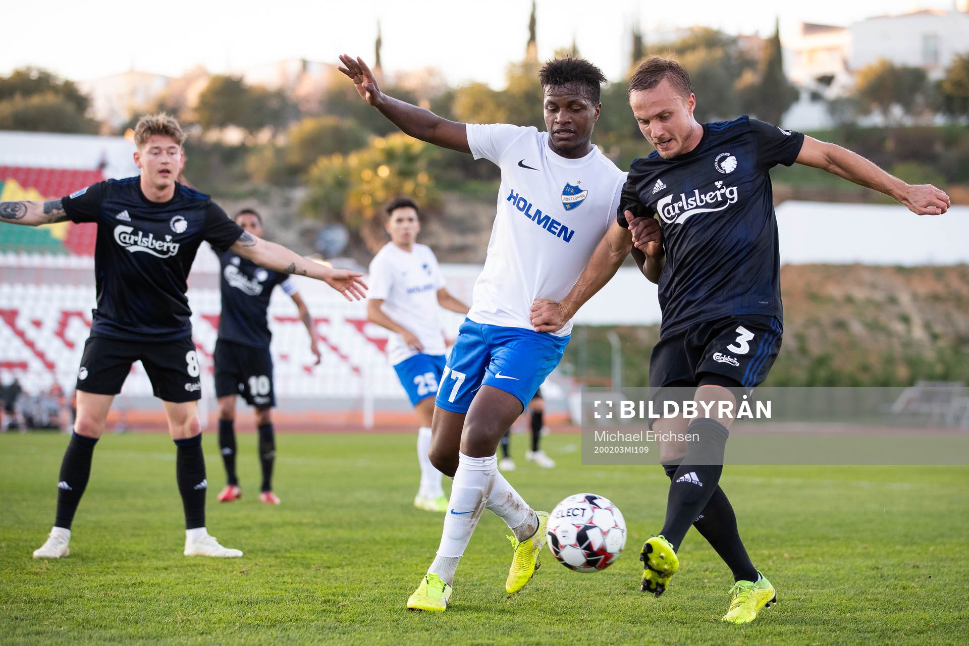 Manasse Kusu of Norrköping and Pierre Bengtsson of
