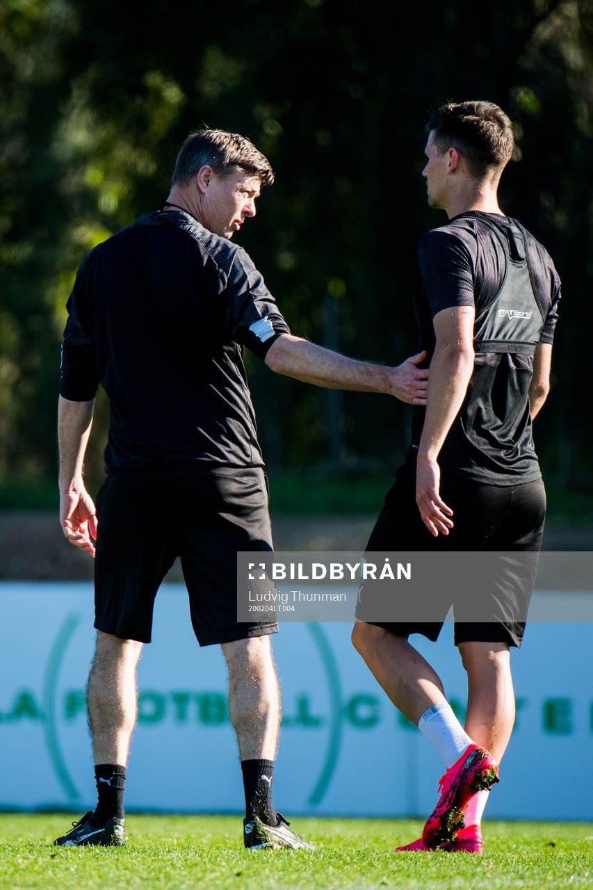 Tränare Jon Dahl Tomasson och Marcus Antonsson