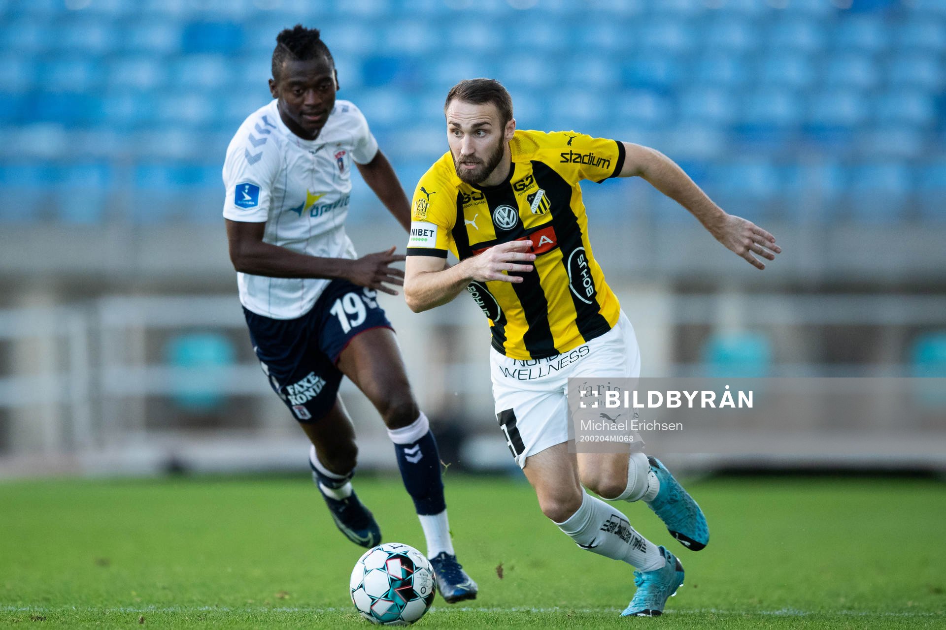 Oskar Sverrisson of Häcken and Mustapha Bundu of Aarhus during The Atlantic Cup match between AGF Aarhus and Häcken on February 4, 2020 in Algarve.