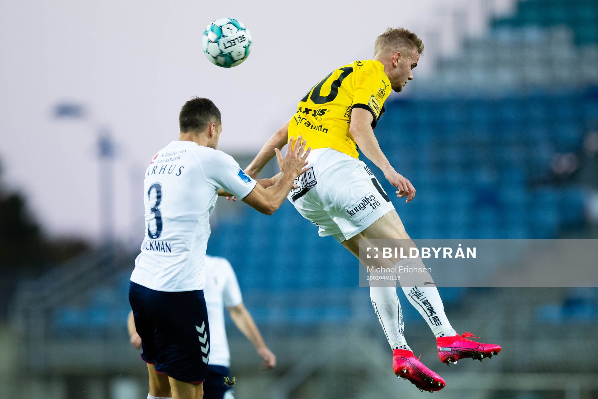 Jasse Touminen of Häcken and Niklas Backman of Aarhus during The Atlantic Cup match between AGF Aarhus and Häcken on February 4, 2020 in Algarve.