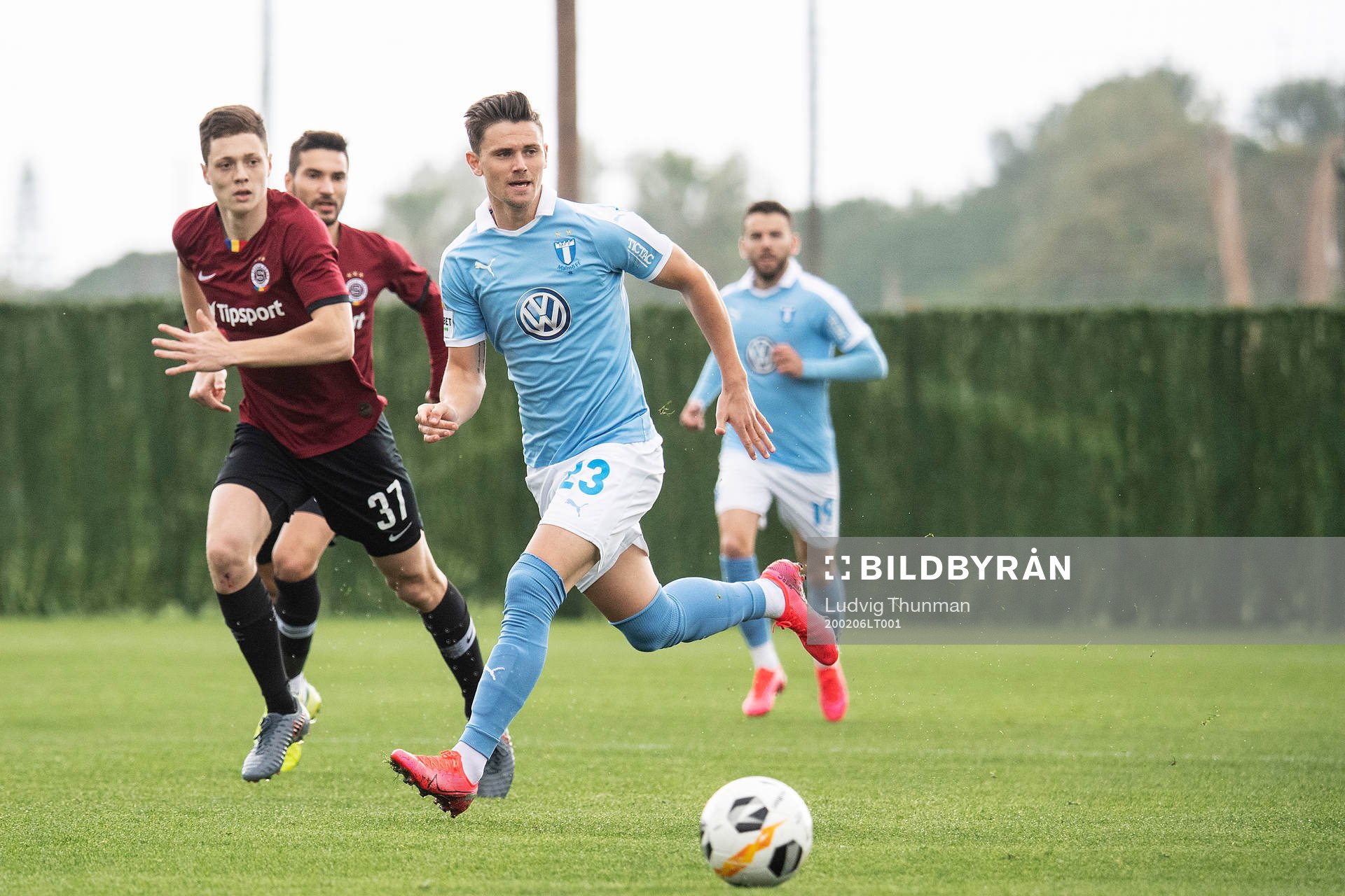 Marcus Antonsson of Malmö FF and Ladislav Hrejci of Sparta