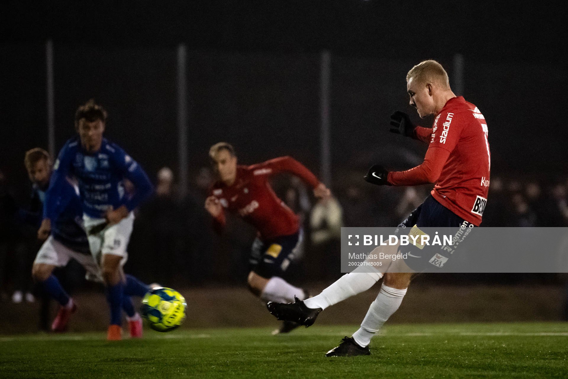 Örgrytes Adam Bergmark Wiberg gör 2-0 på straff