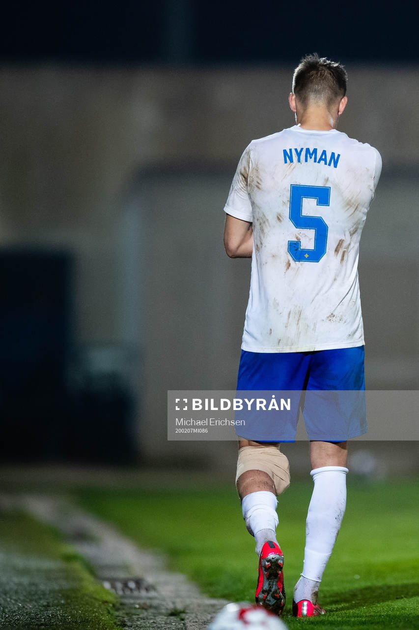 Christoffer Nyman of Norrköping leaves the pitch due to