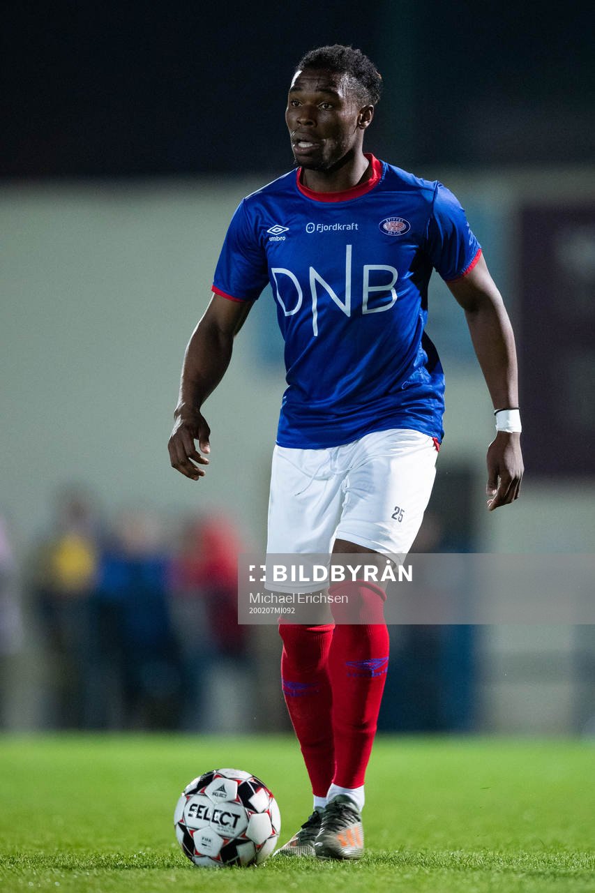 Samuel Adekugbe of Vålerenga