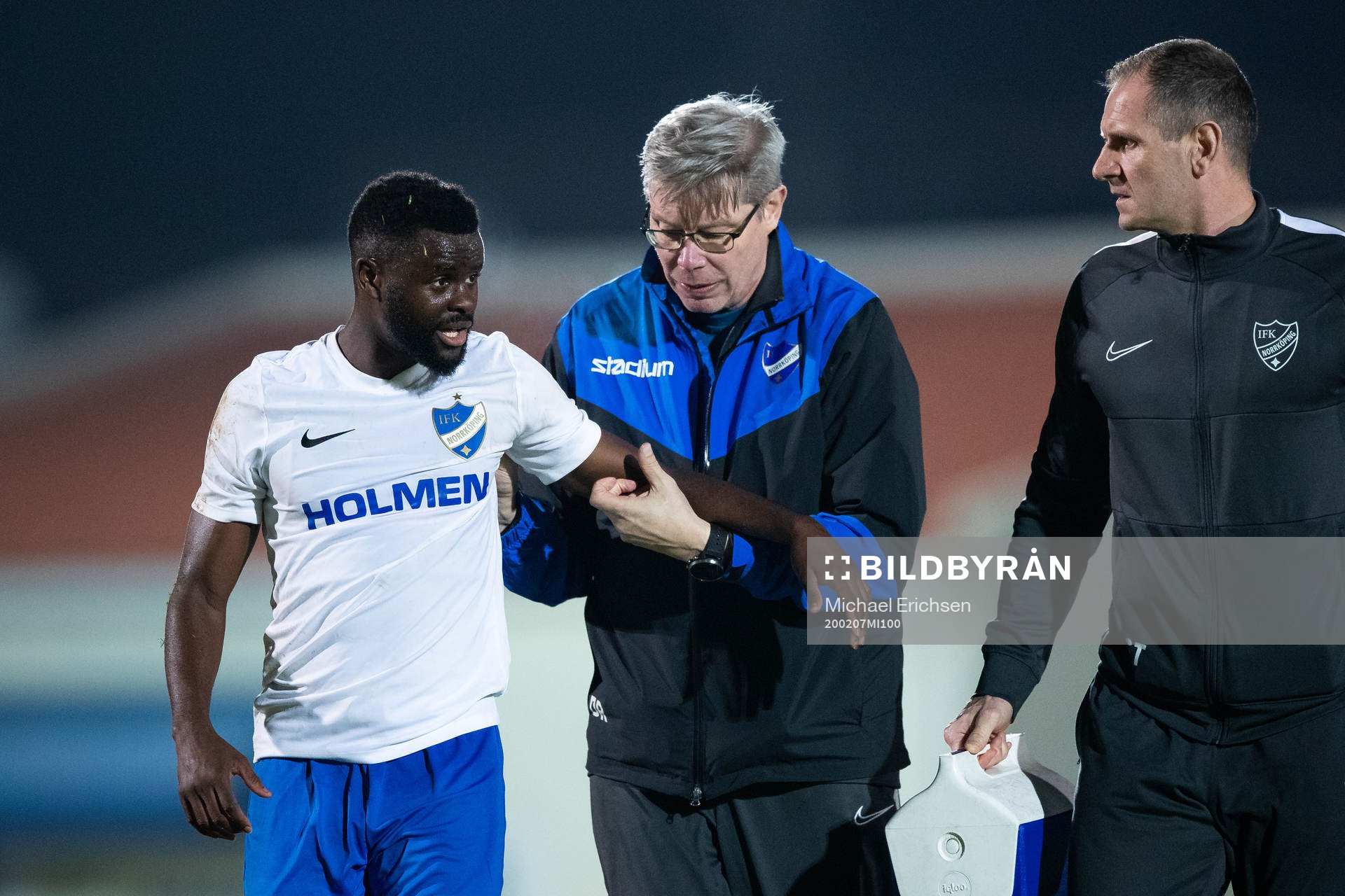 Maic Sema of Norrköping leaves the pitch due to injury