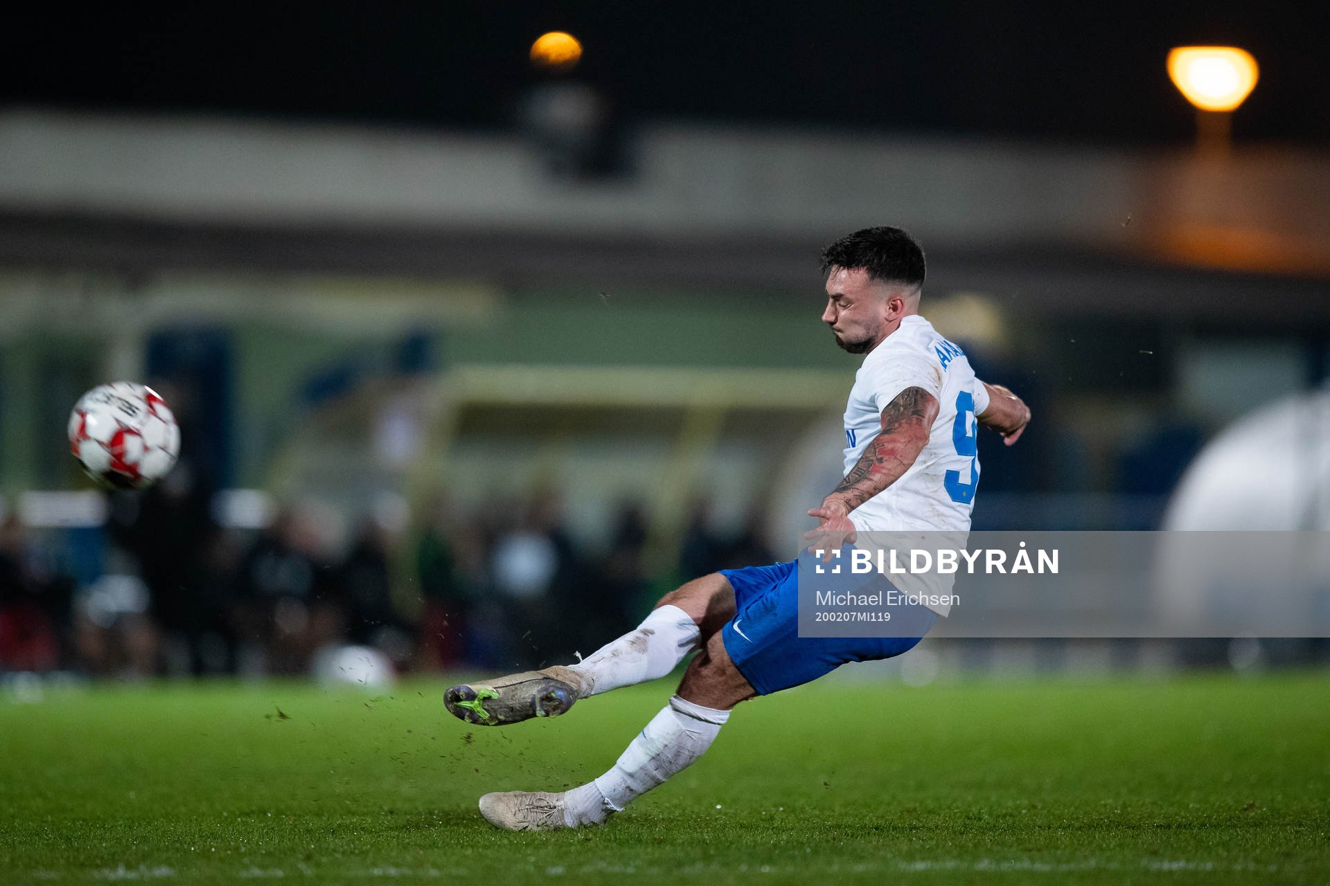 Sead Haksabanovic of Norrköping slips when shooting a free