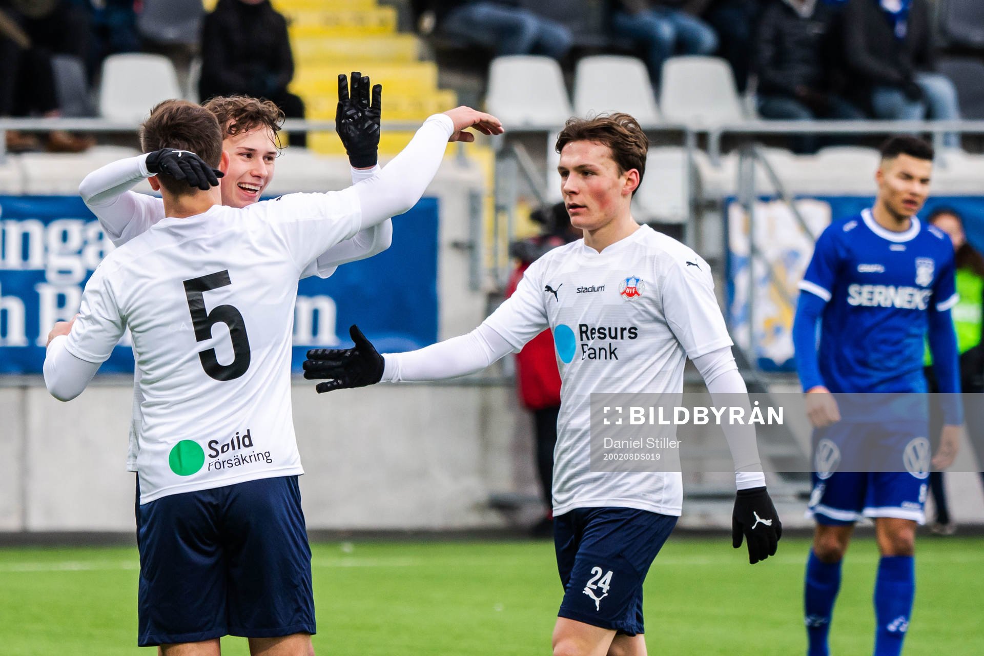 Helsingborgs Brandur Hendriksson jublar med Alex Timossi