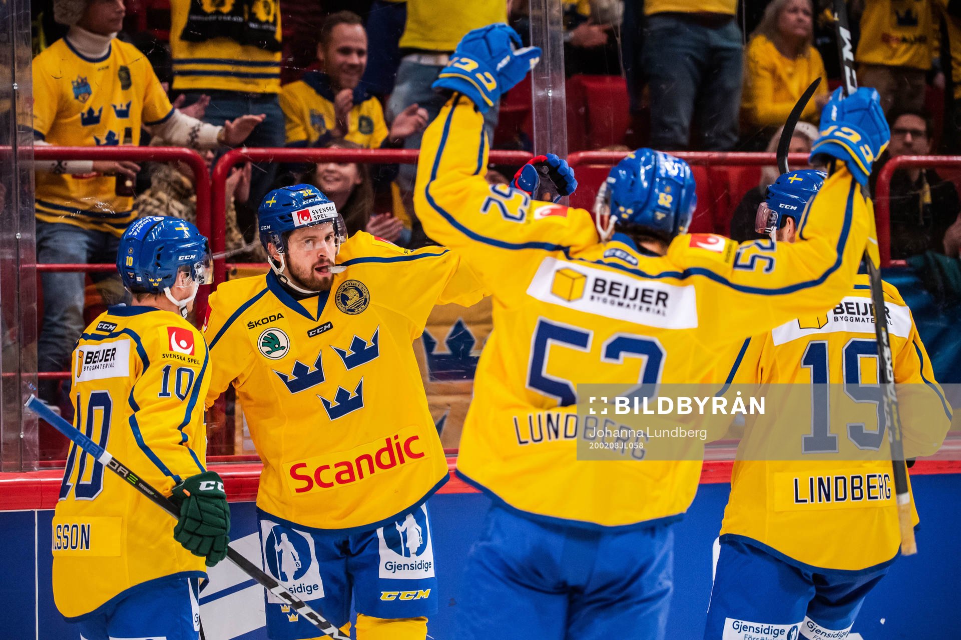 Lukas Bengtsson of Sweden celebrate with teammates