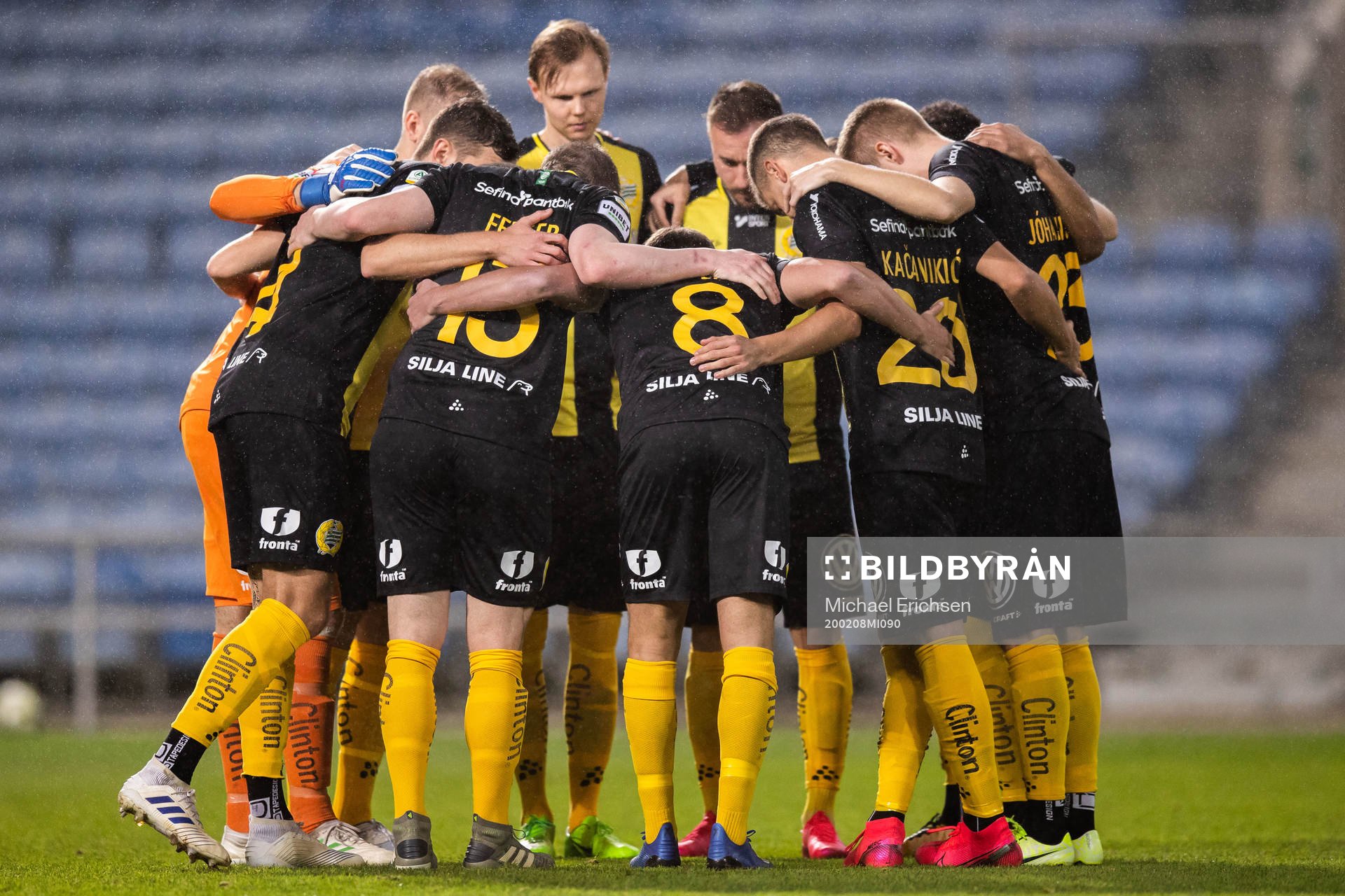 Players Hammarbys gather