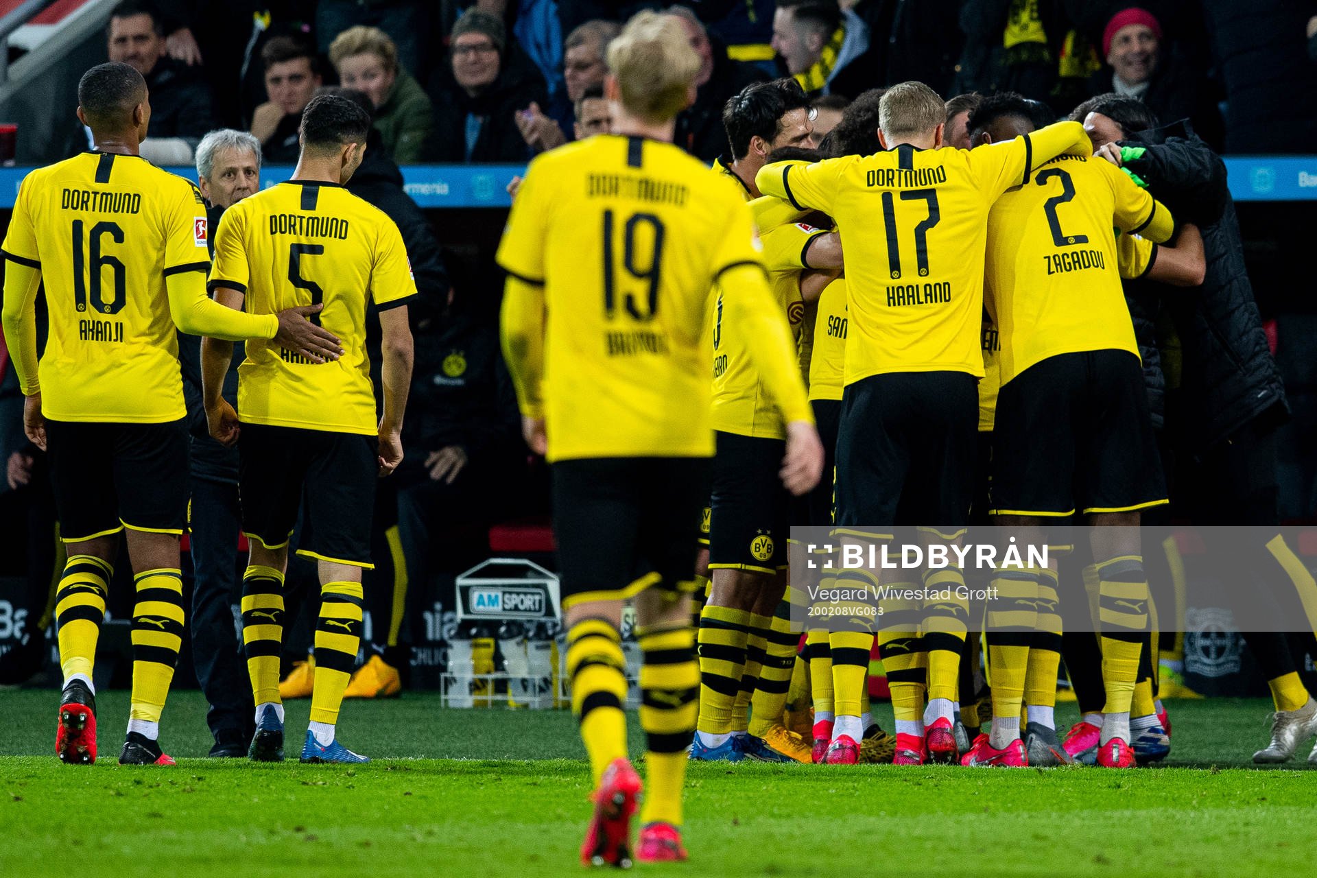 Erling Braut Haaland of Borussia Dortmund celebrates with