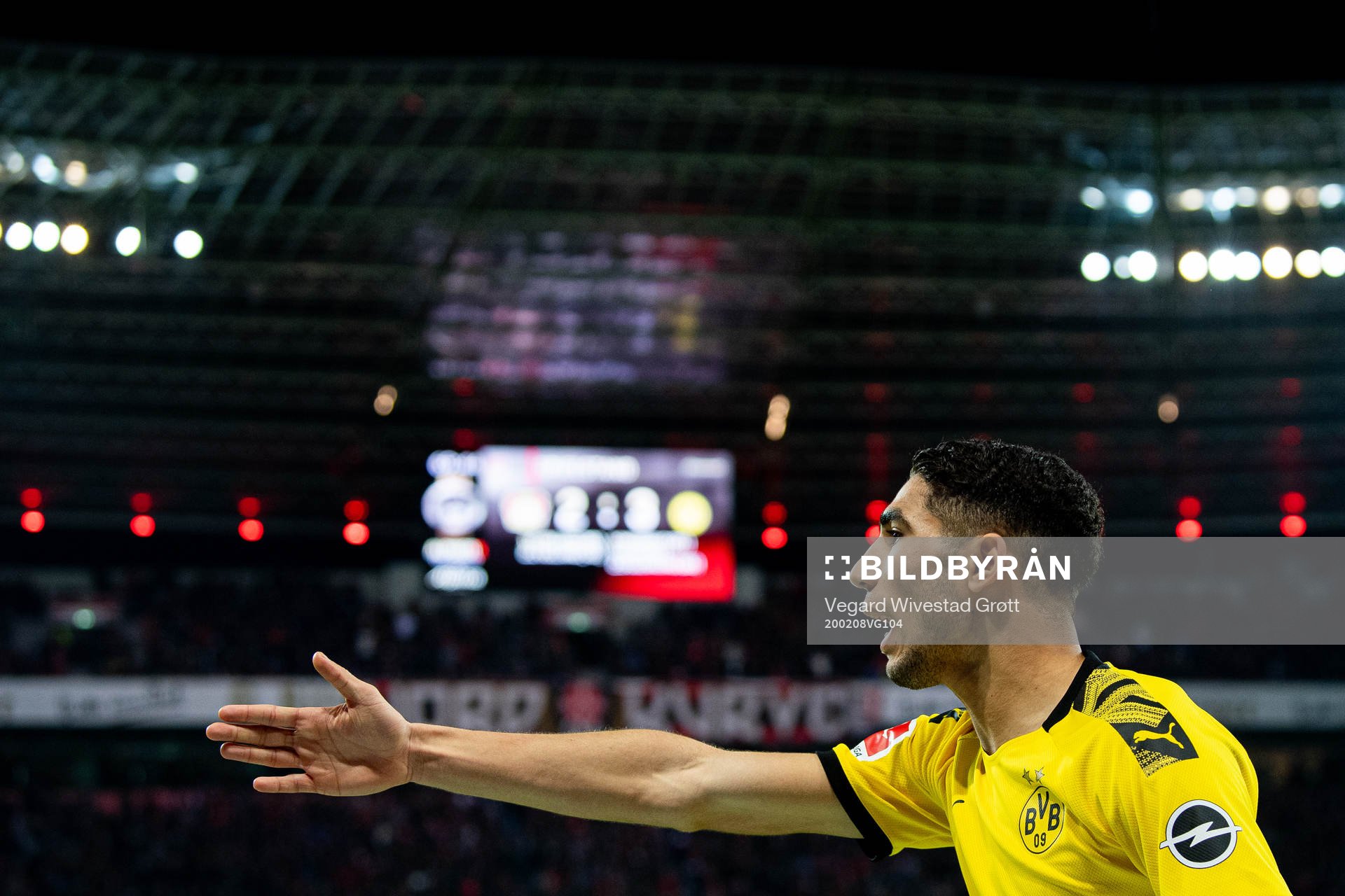 Achraf Hakimi of Borussia Dortmund