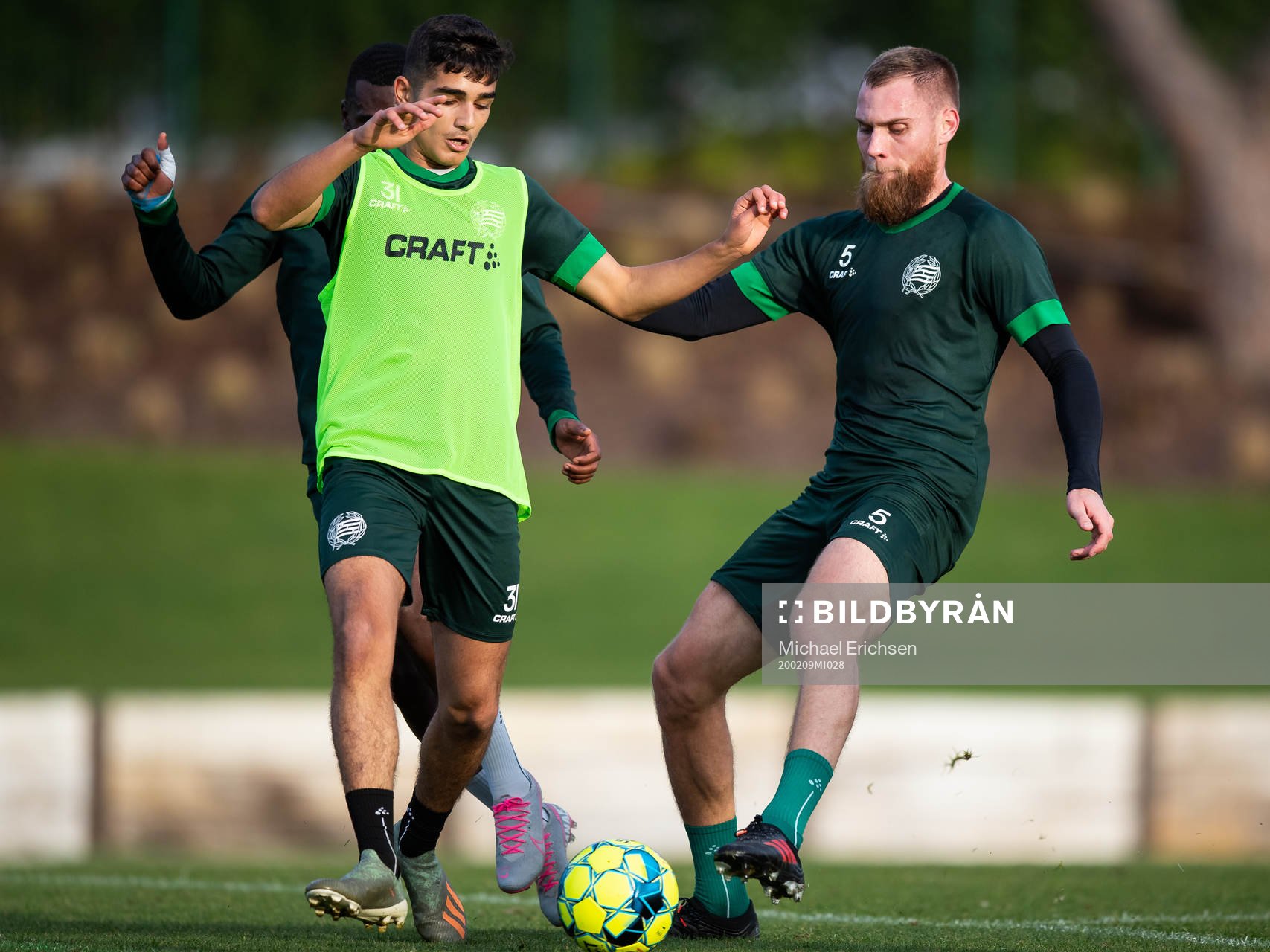 Hammarbys Aimar Sher och David Fällman t.h