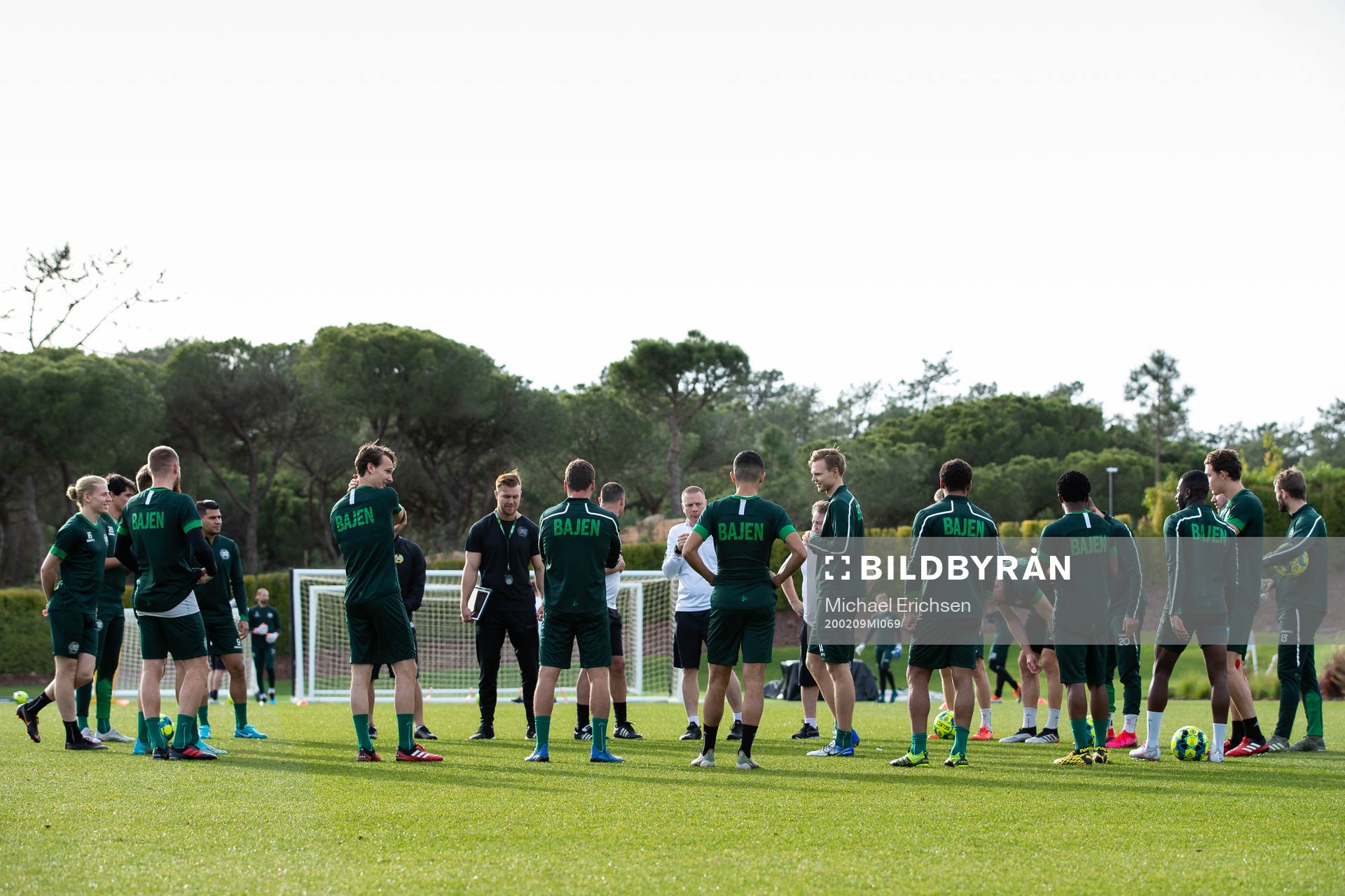 Hammarbys spelare och ledare samlade