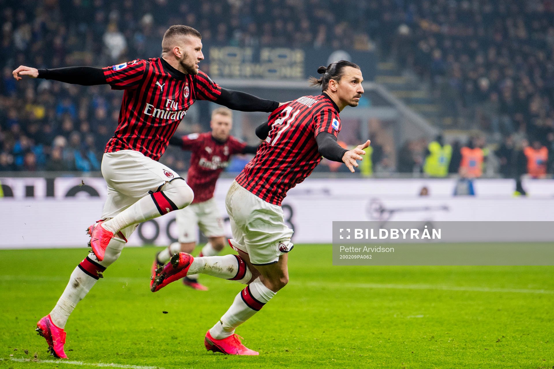 Zlatan Ibrahimovic of Milan celebrates