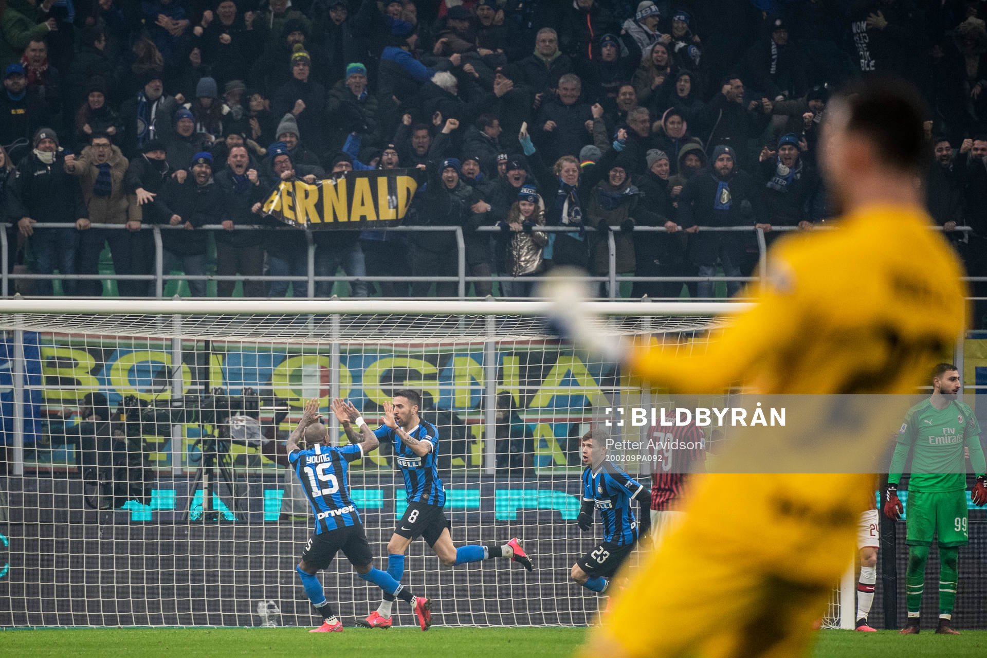 Matias Vecino and Ashley Young of Inter celebrates