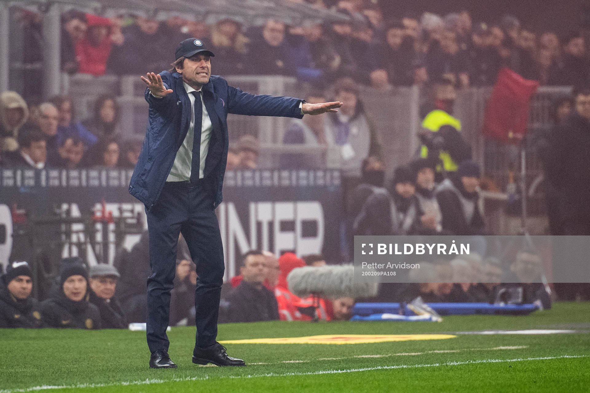 head coach Antonio Conte of Inter