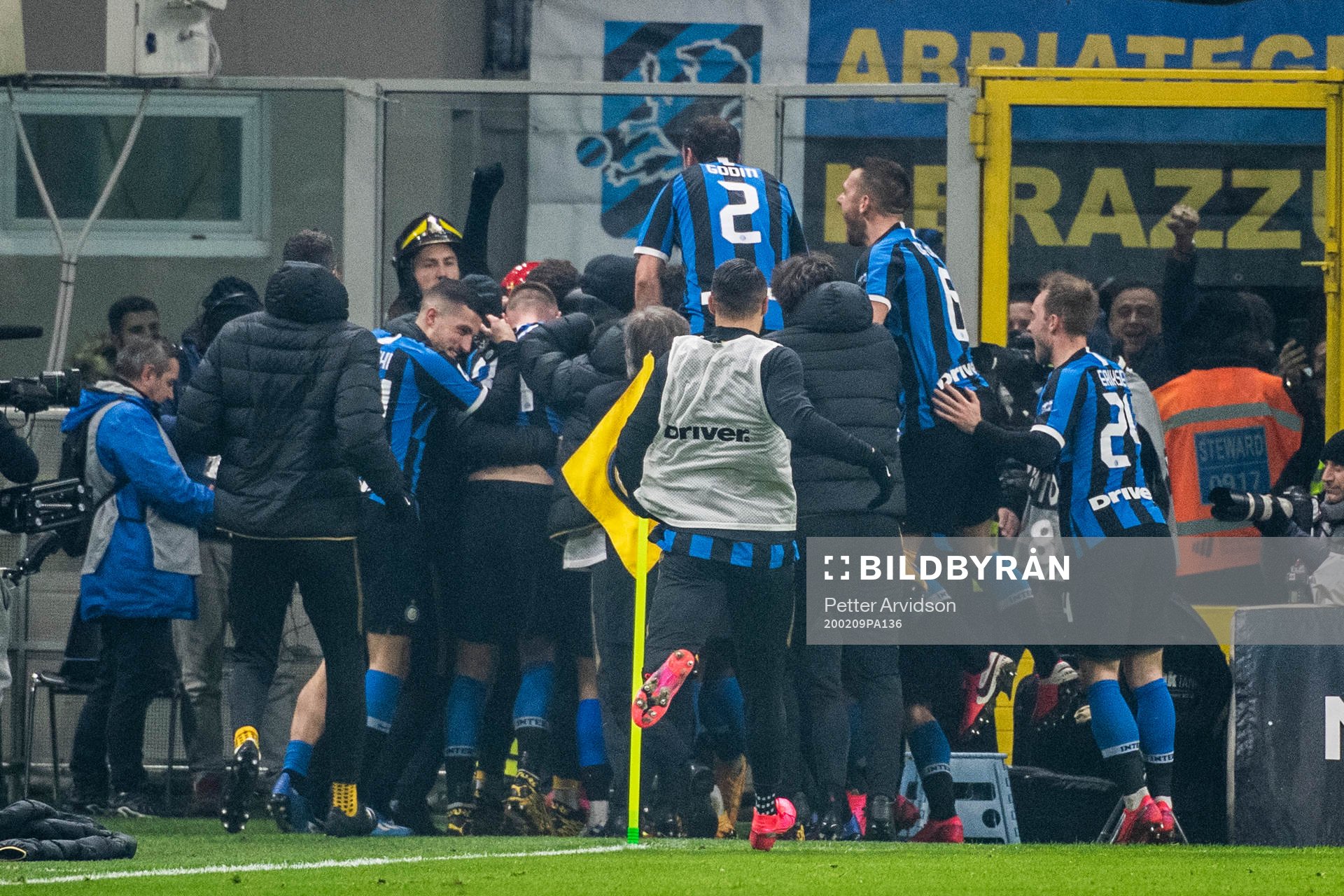 Players of Inter celebrate