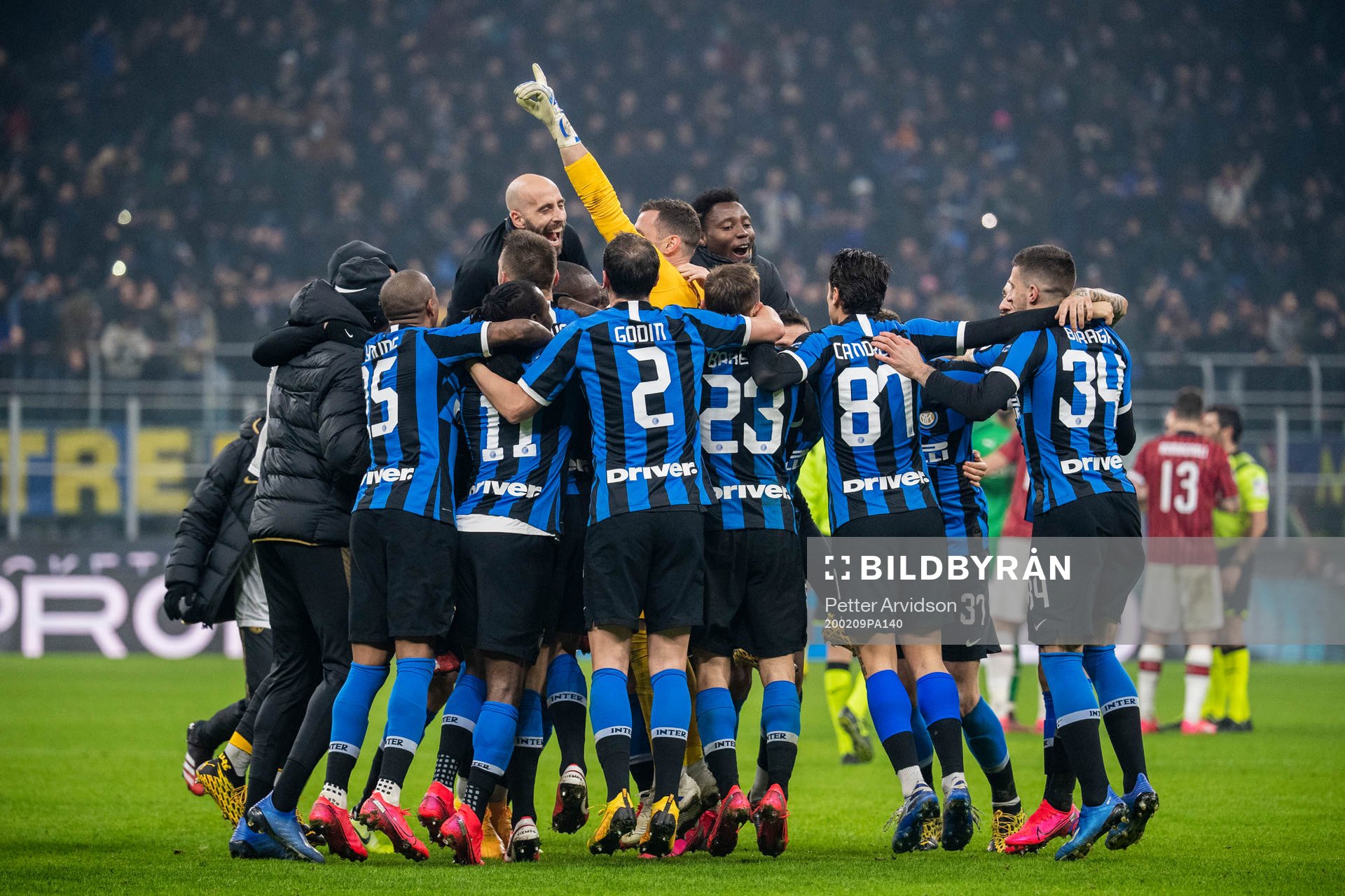 Players of Inter celebrate